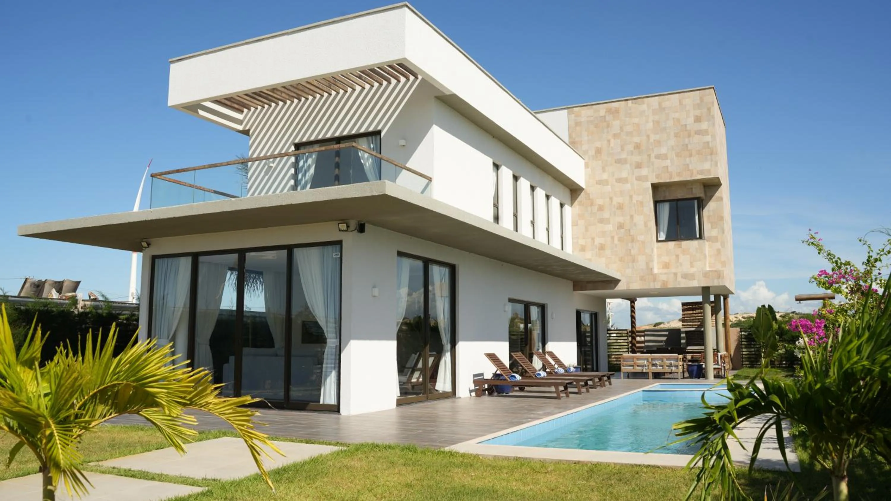 Property building in The Coral Beach Resort by Atlantica