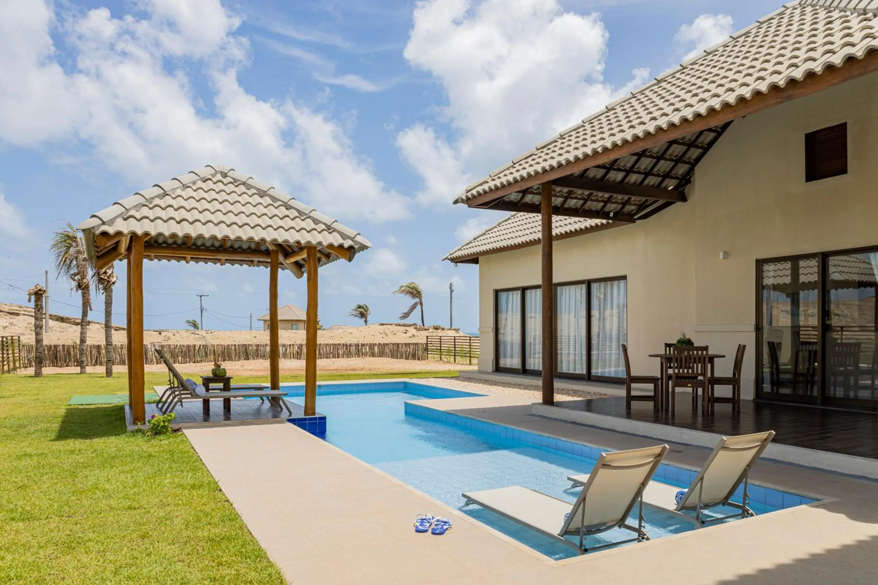 Patio in The Coral Beach Resort by Atlantica