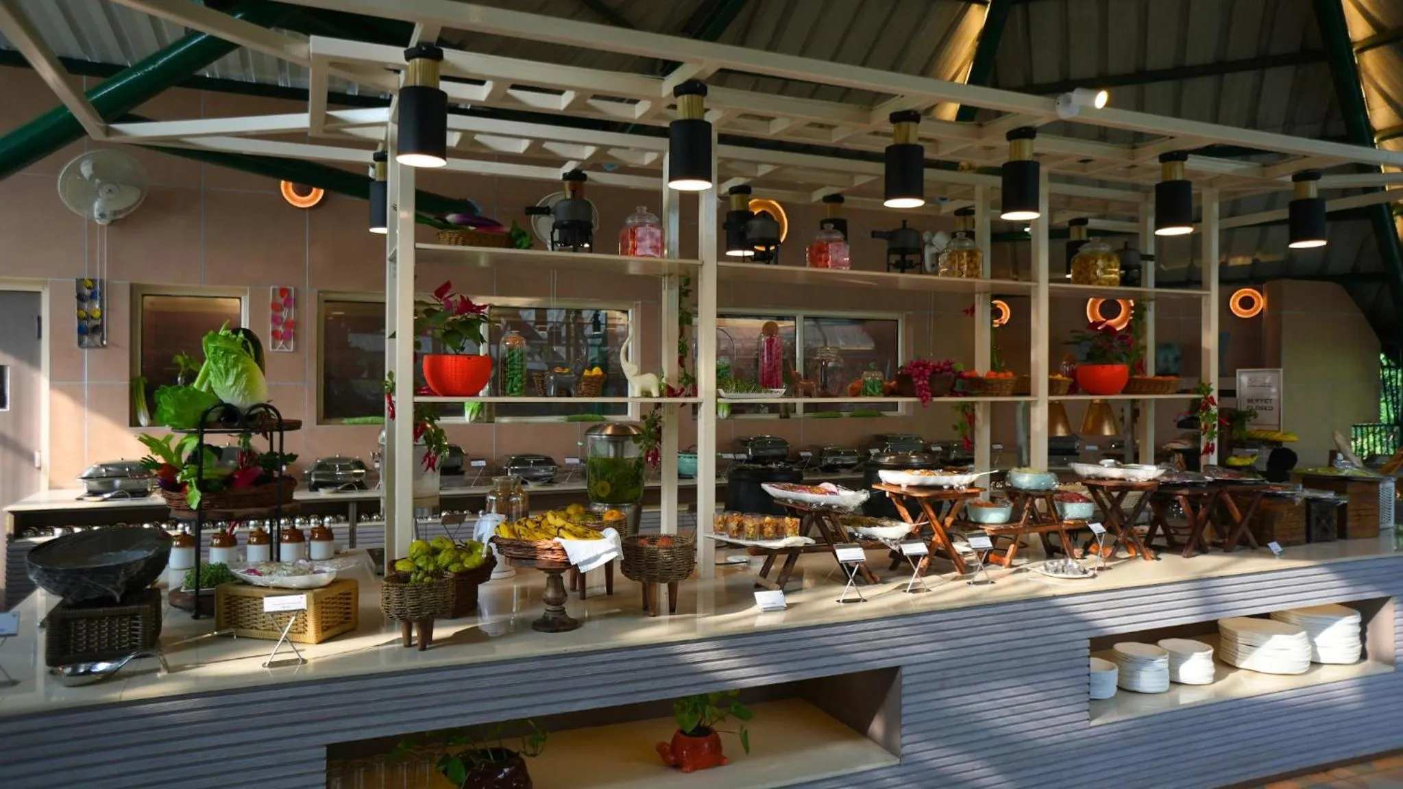 Restaurant/places to eat in The Solluna Resort