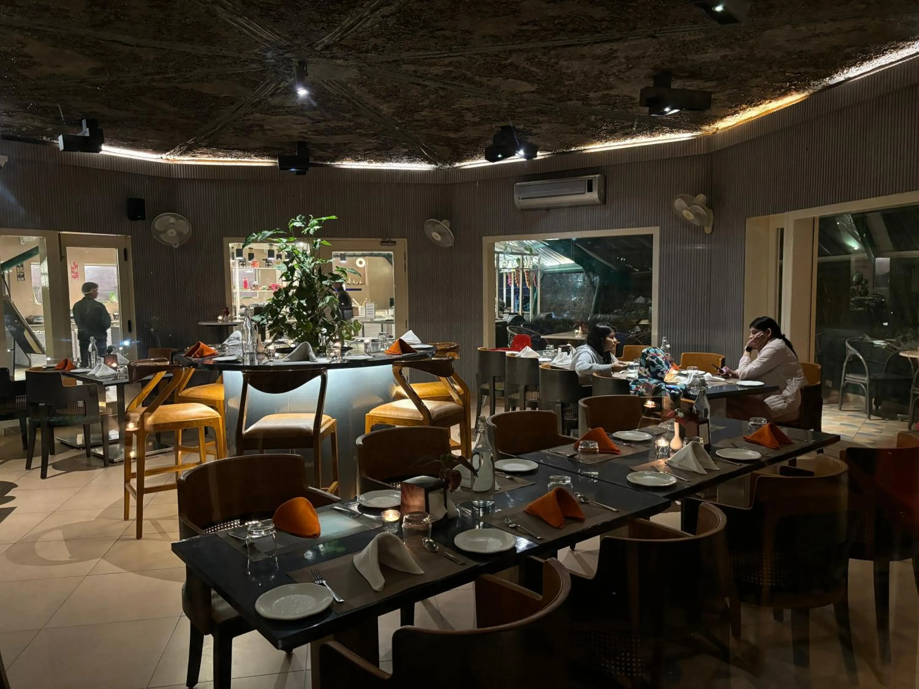 Restaurant/places to eat in The Solluna Resort