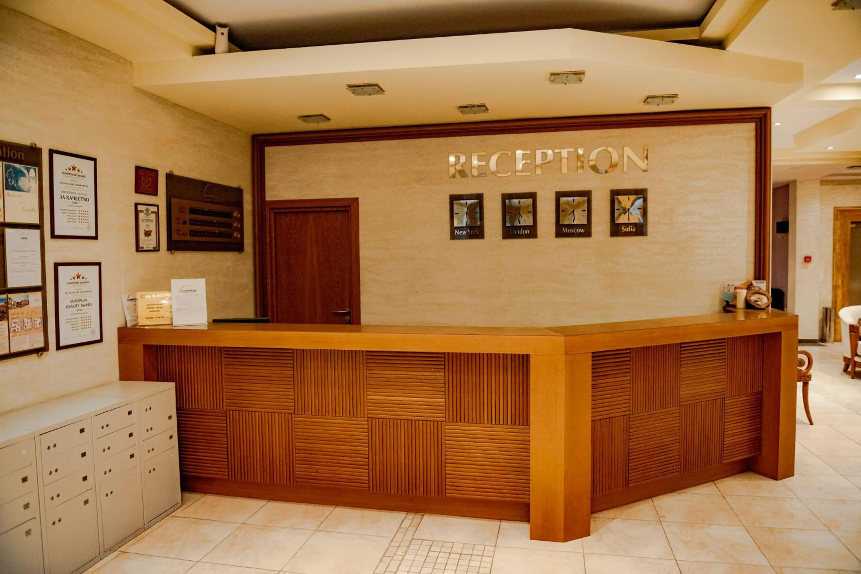 Lobby or reception in Menada Nestinarka Apartments