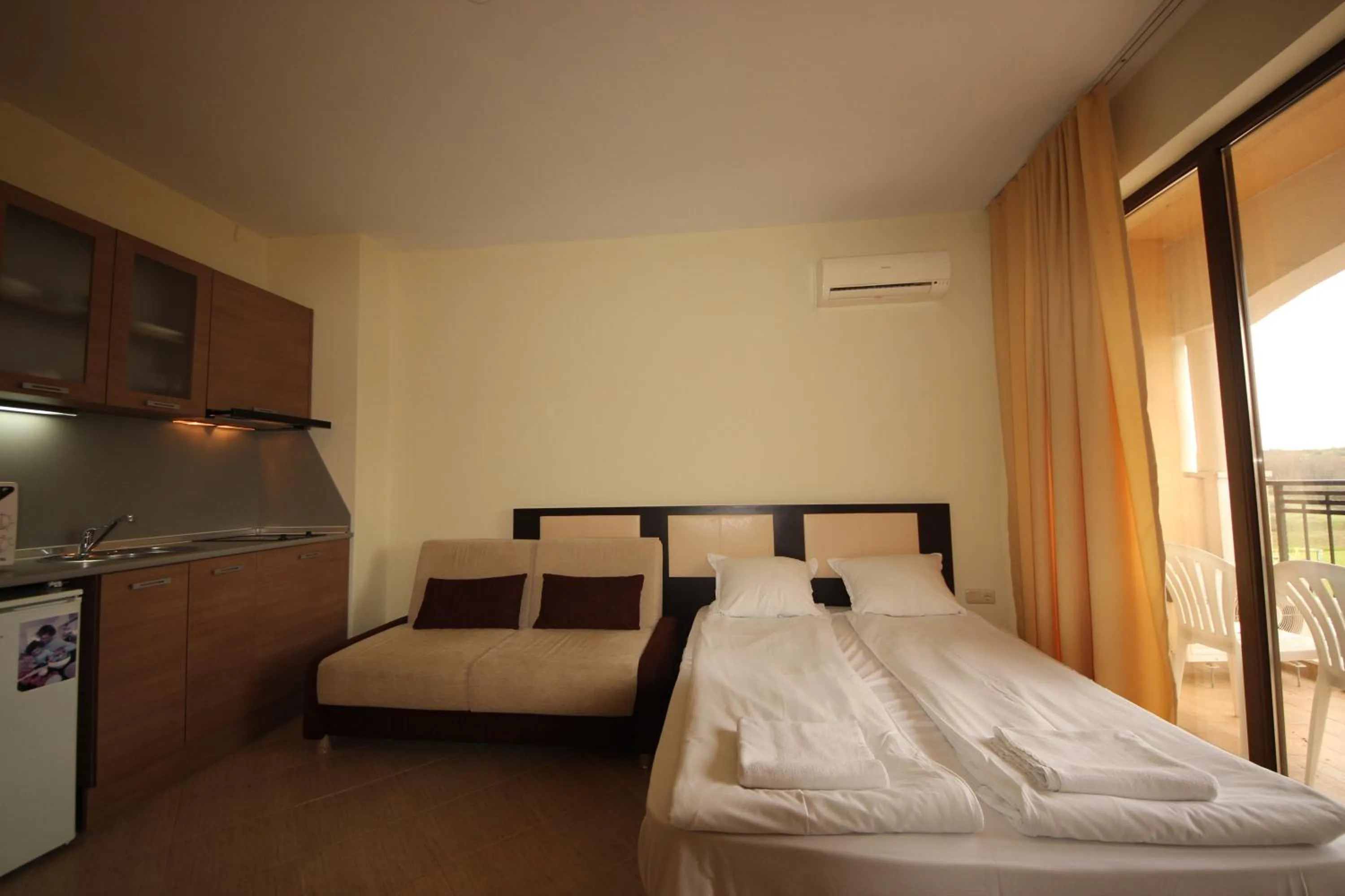 Bed in Menada Nestinarka Apartments