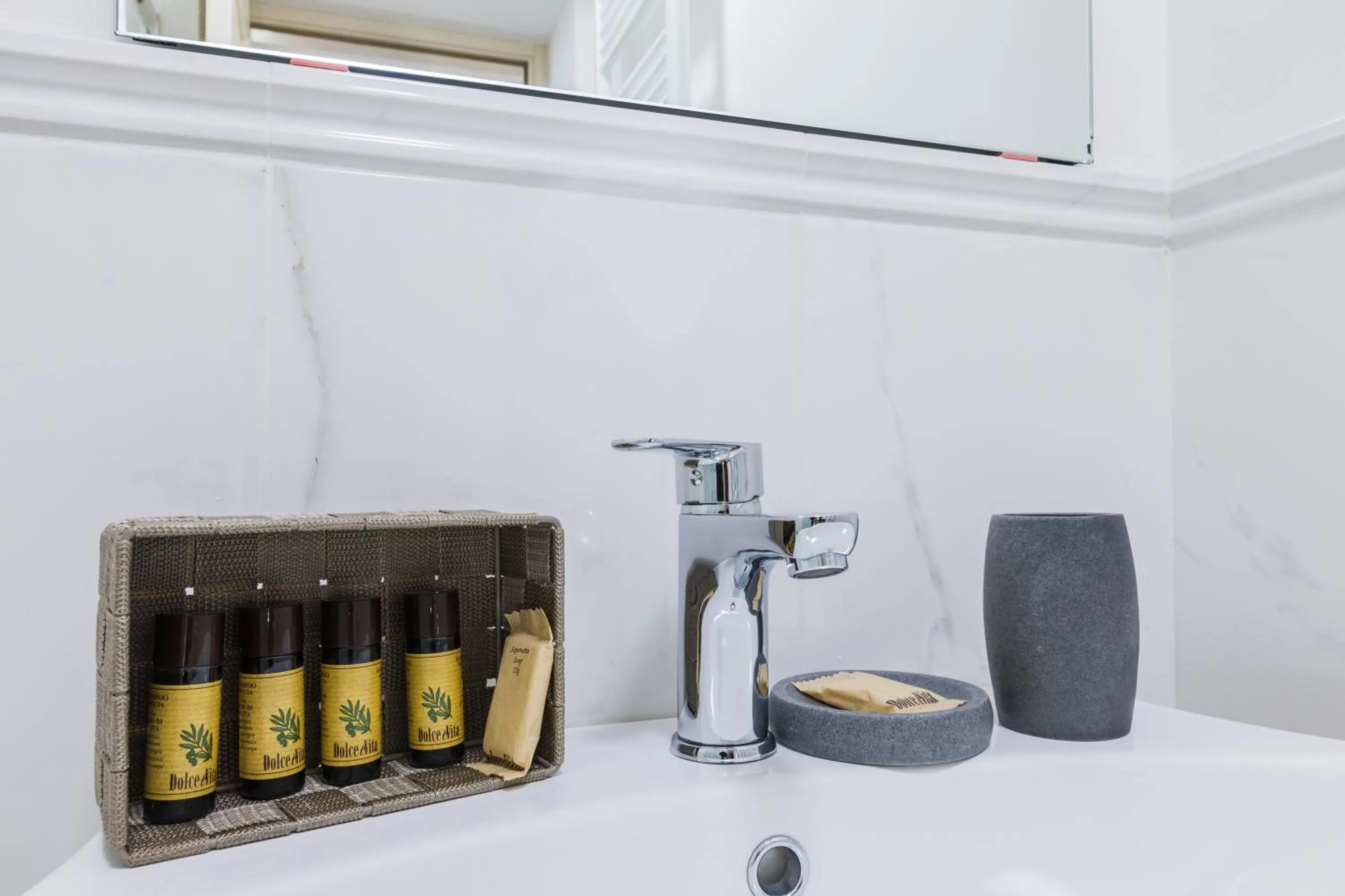 heating in VRooms All'Angolo Del Duomo