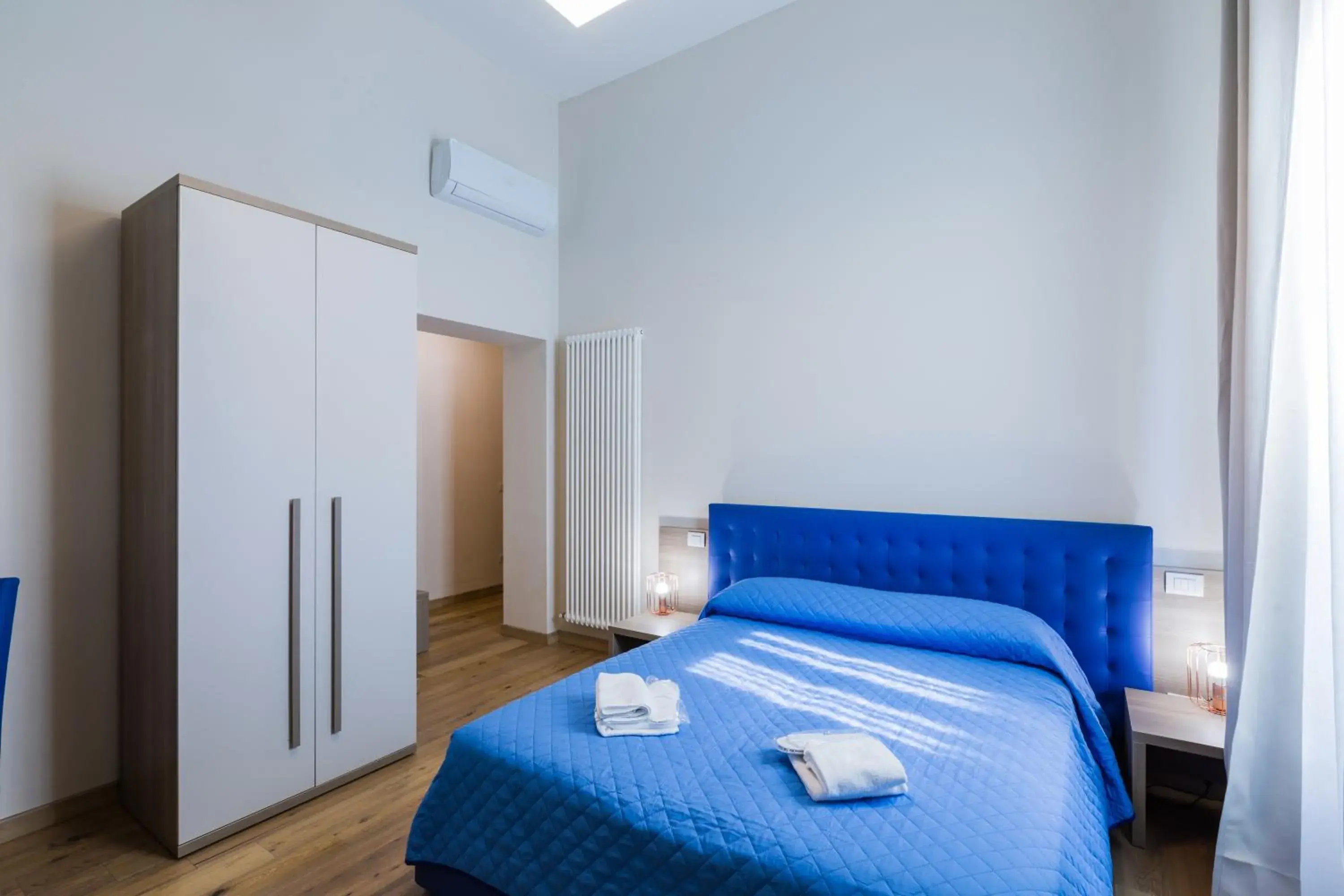 Deluxe Triple Room in VRooms All'Angolo Del Duomo Deluxe Triple Room in VRooms All'Angolo Del Duomo