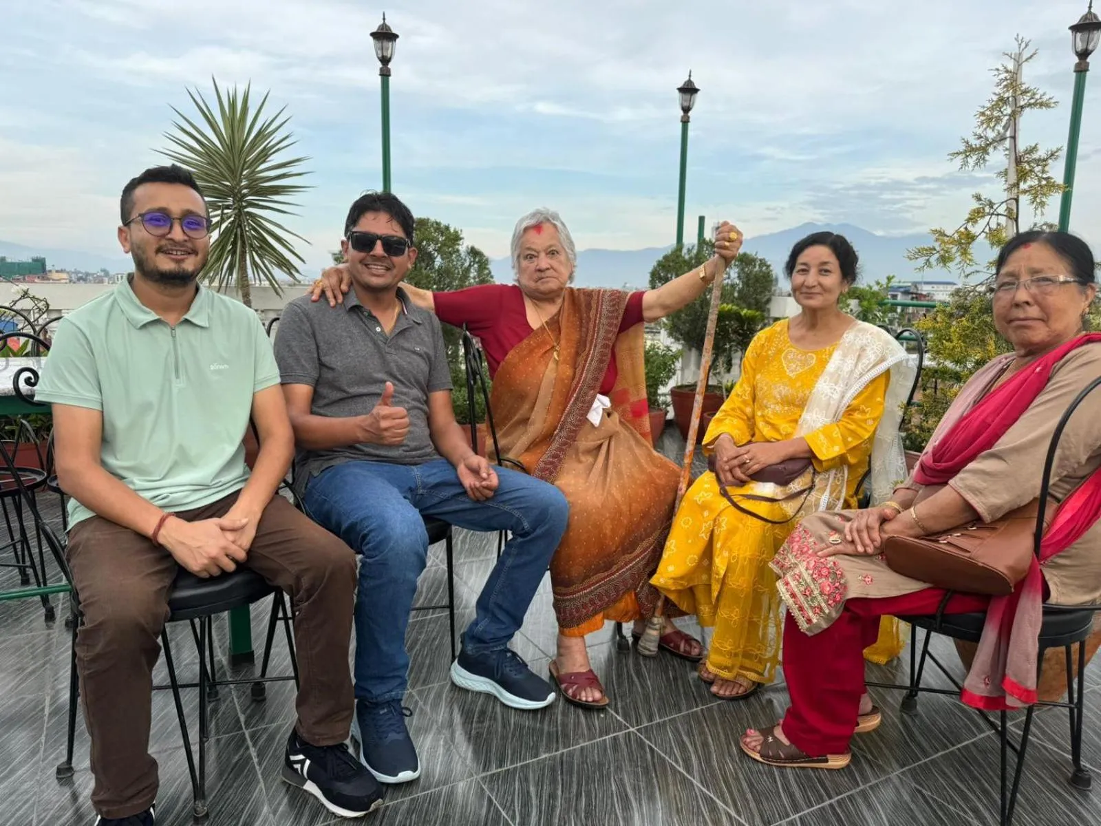 Restaurant/places to eat in Hotel Nepalaya