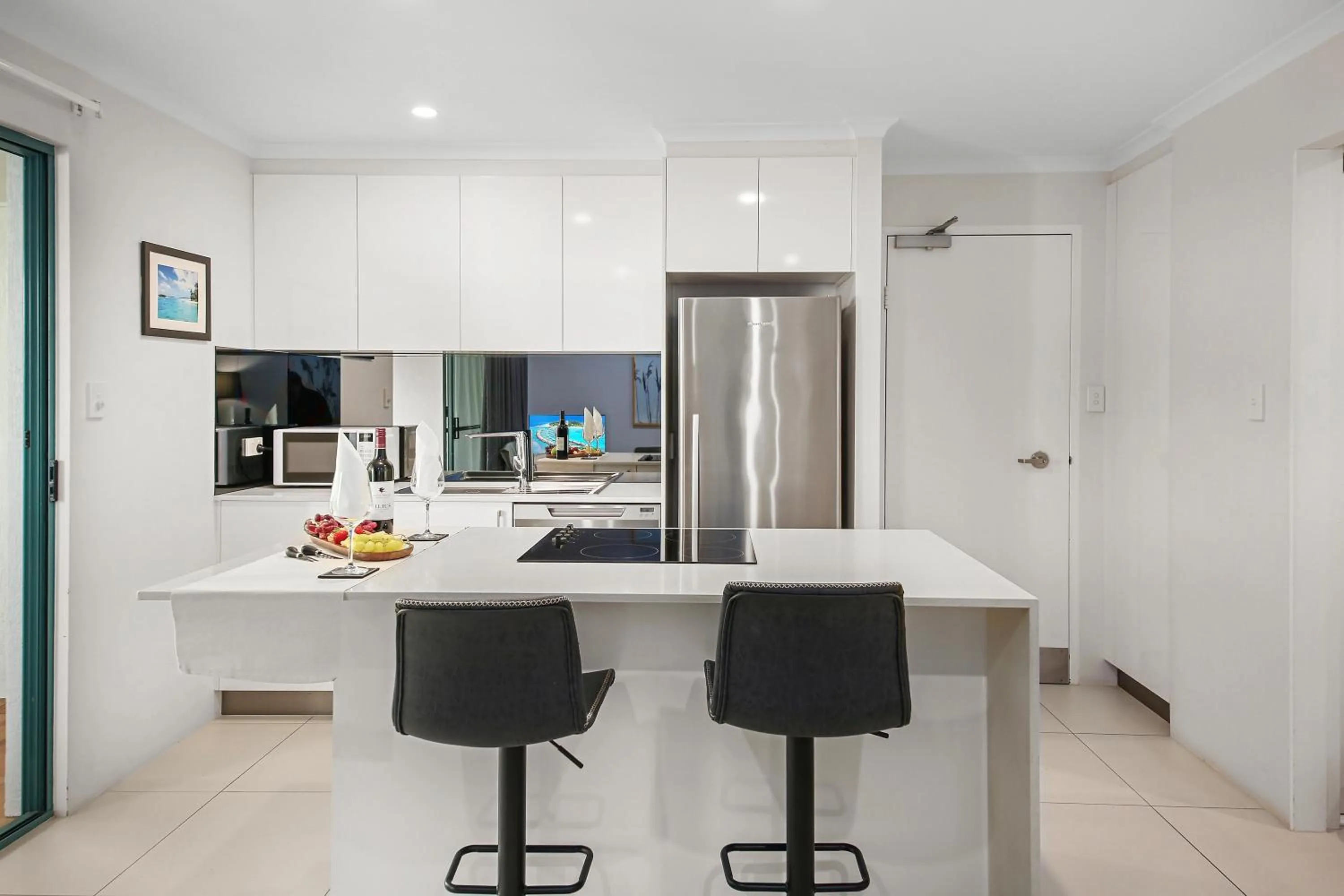 Kitchen or kitchenette in Chez Noosa Holiday Apartments