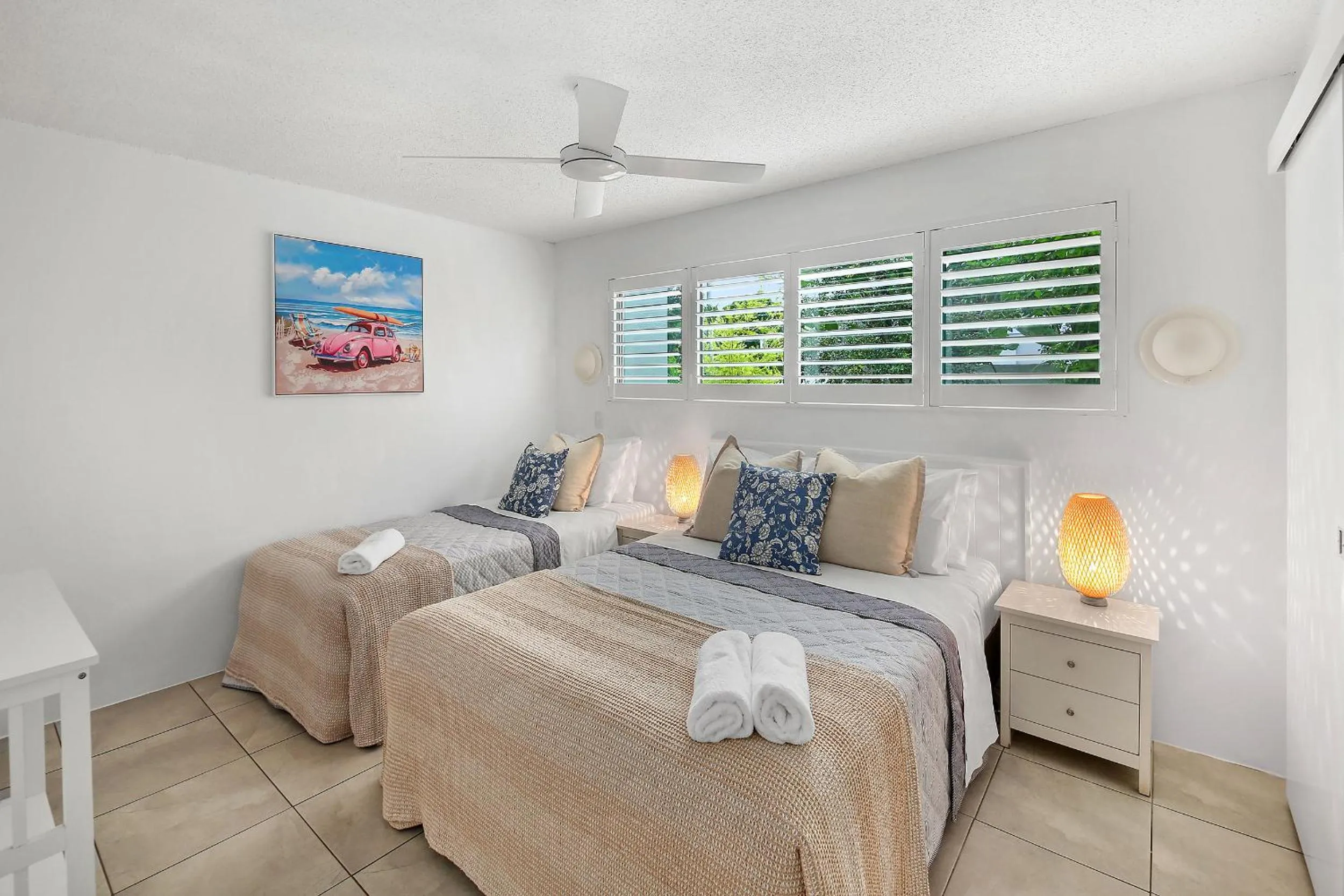 Bedroom, Bed in Chez Noosa Holiday Apartments