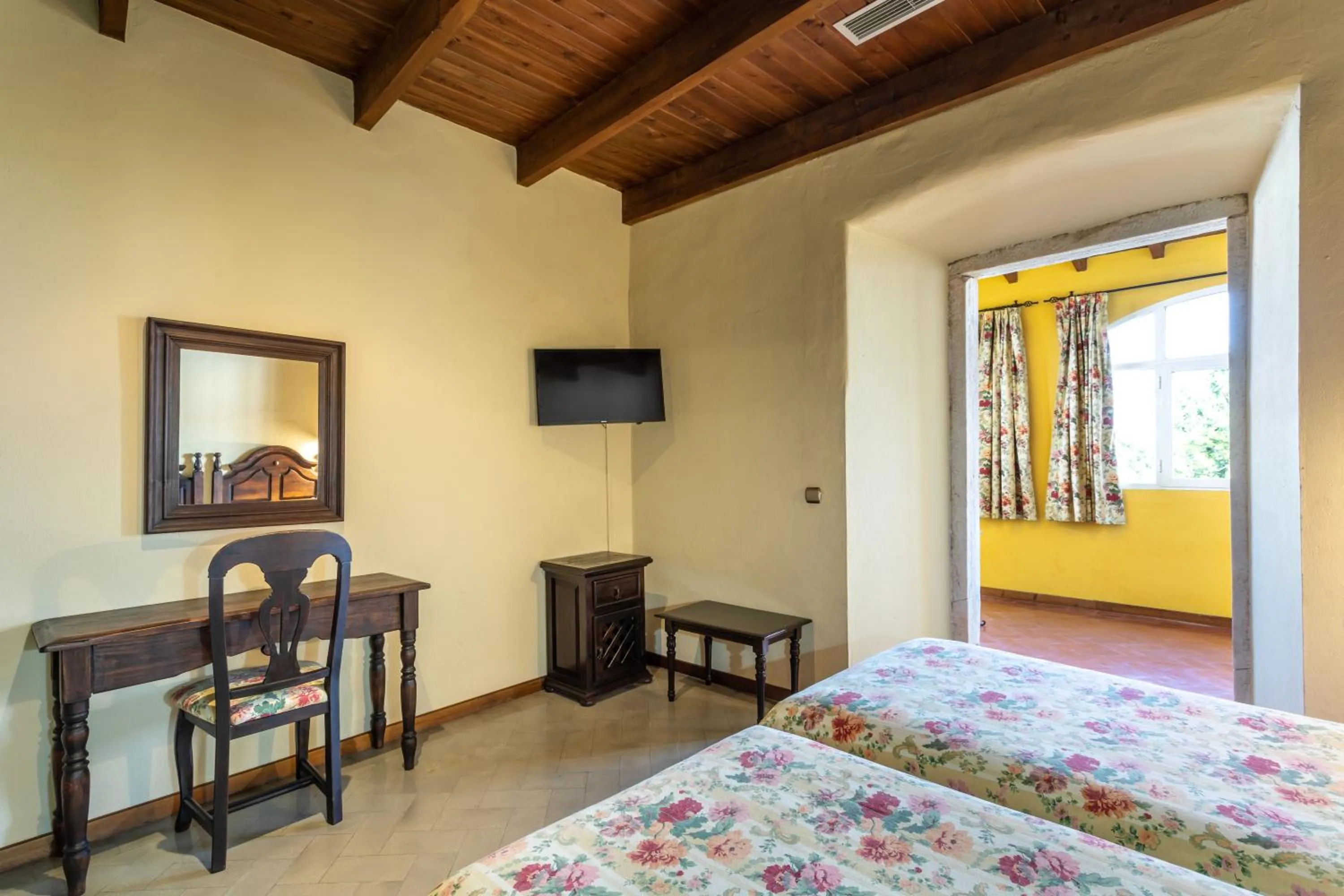 TV and multimedia, Bed in Hotel Sao Joao De Deus by RIDAN Hotels
