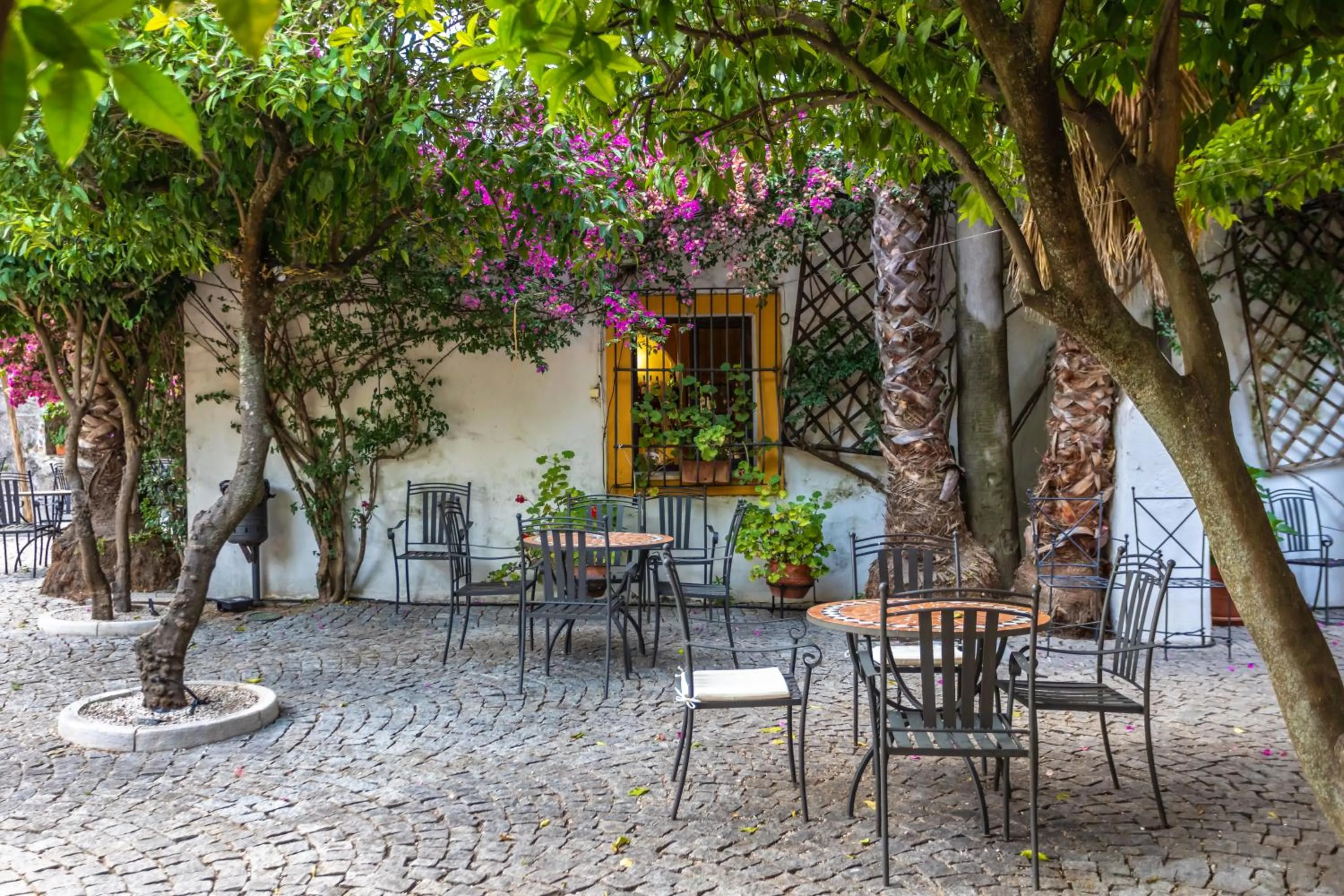 Patio in Hotel Sao Joao De Deus by RIDAN Hotels