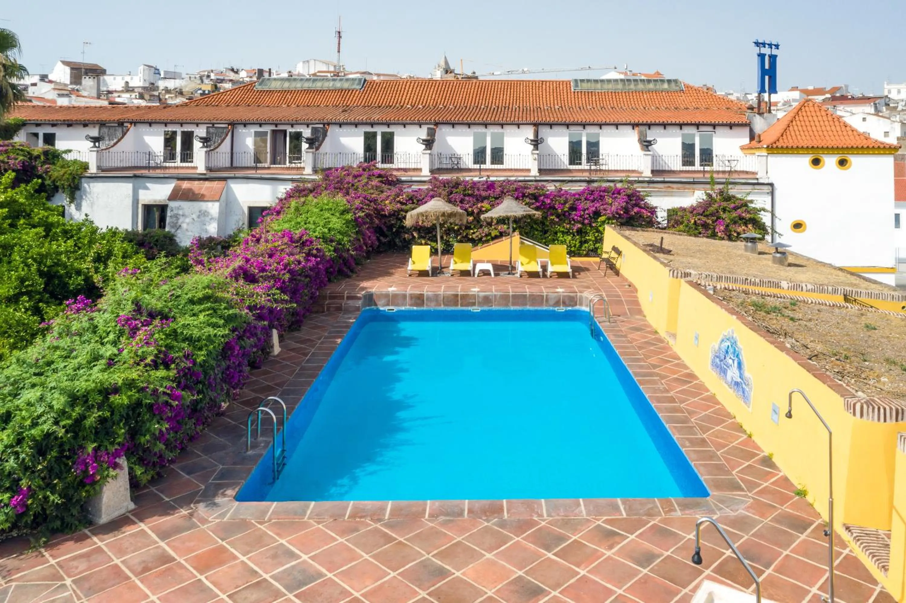 Swimming pool in Hotel Sao Joao De Deus by RIDAN Hotels