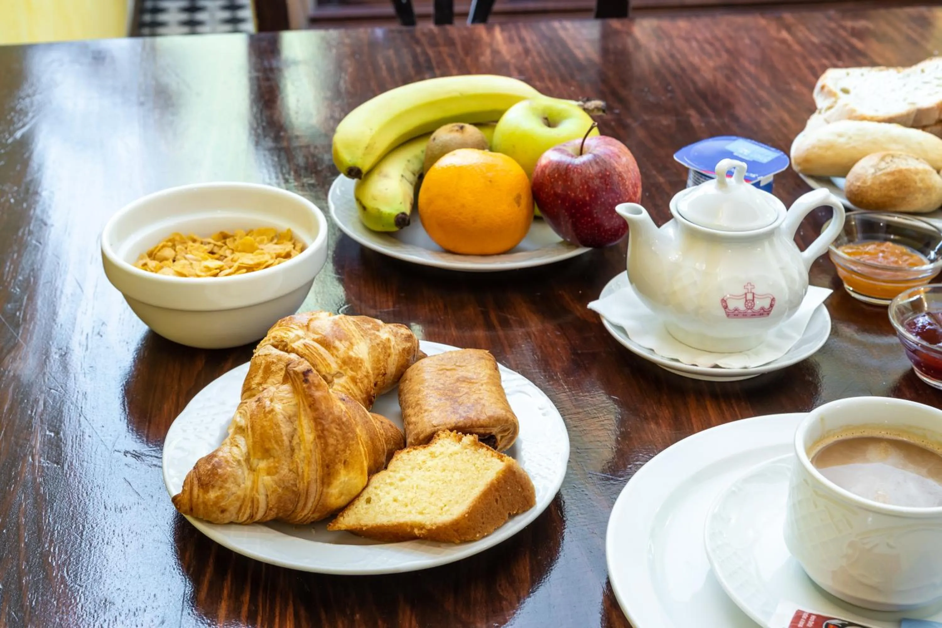Breakfast in Hotel Sao Joao De Deus by RIDAN Hotels