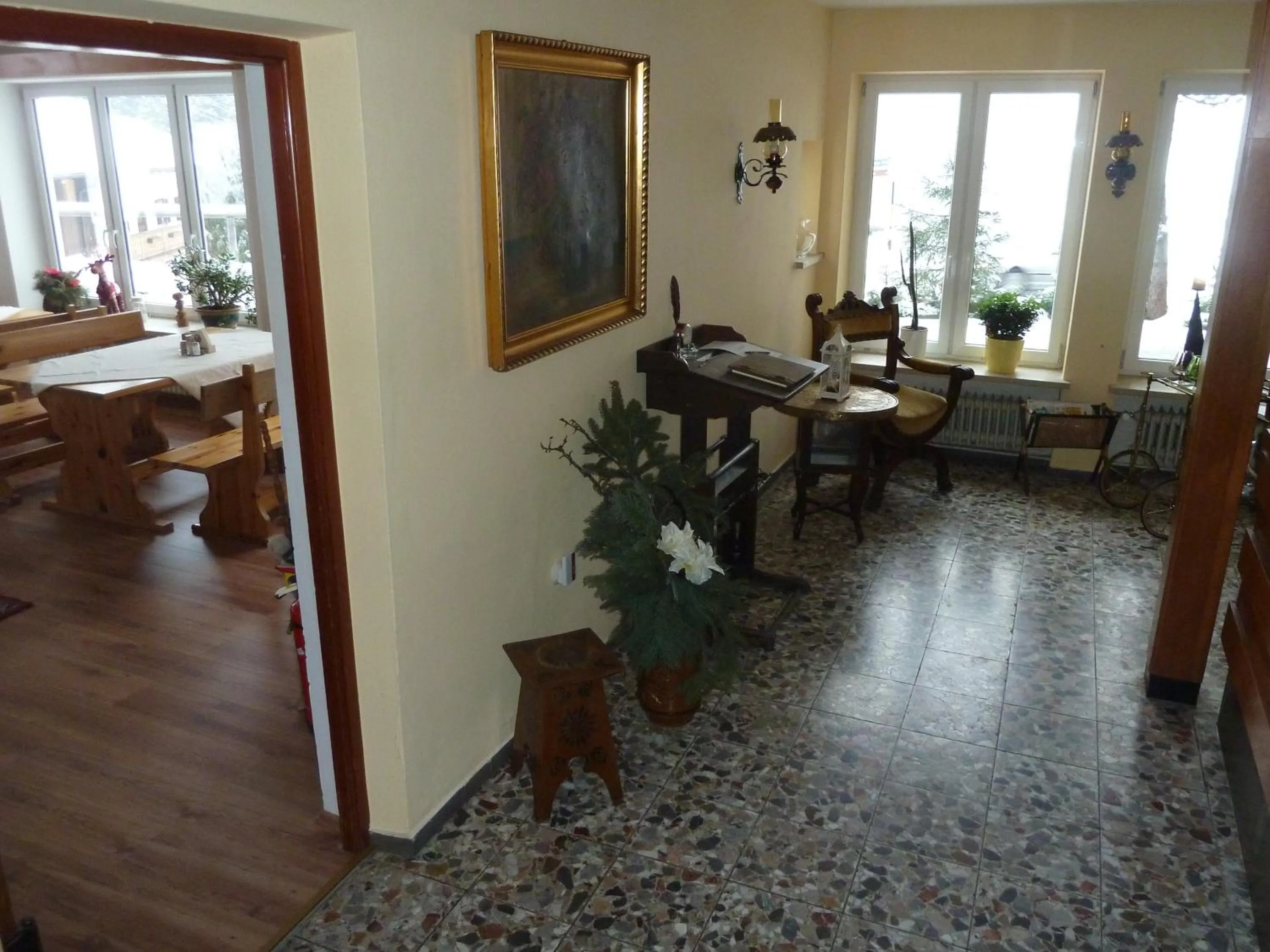 Seating area in Alpenhotel Beslhof