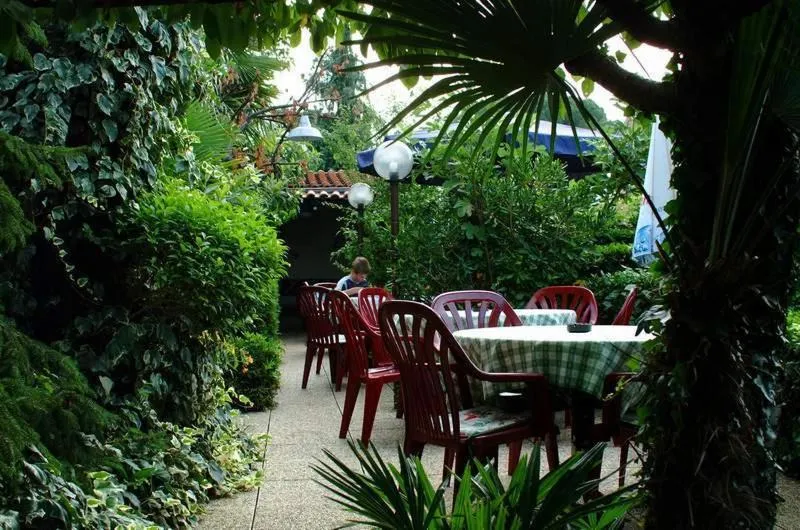 Patio in Hotel Makin