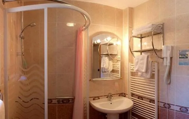 Bathroom in Hotel Makin