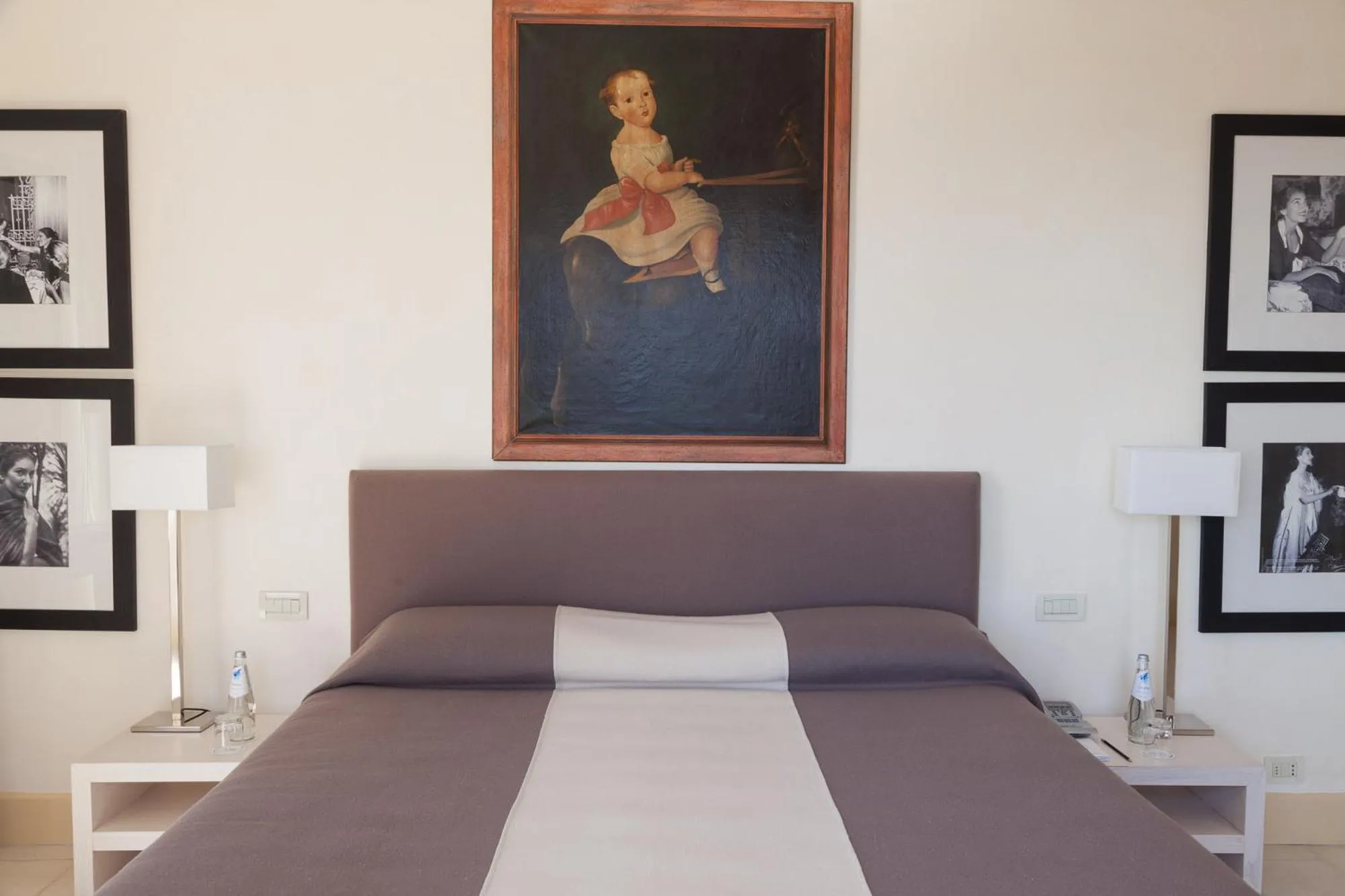 Bed in Jumeirah Capri Palace