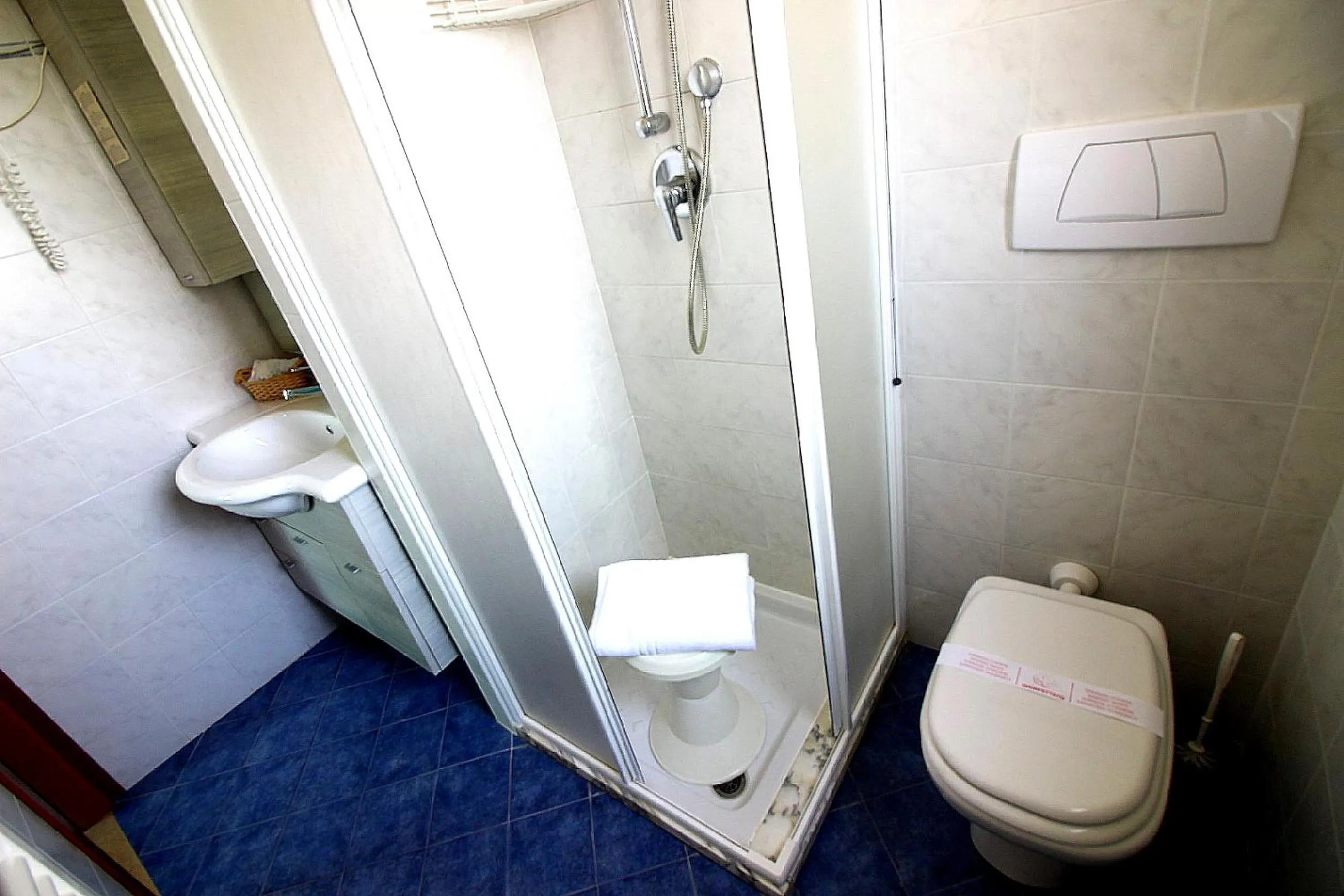 Bathroom in Hotel Siesta