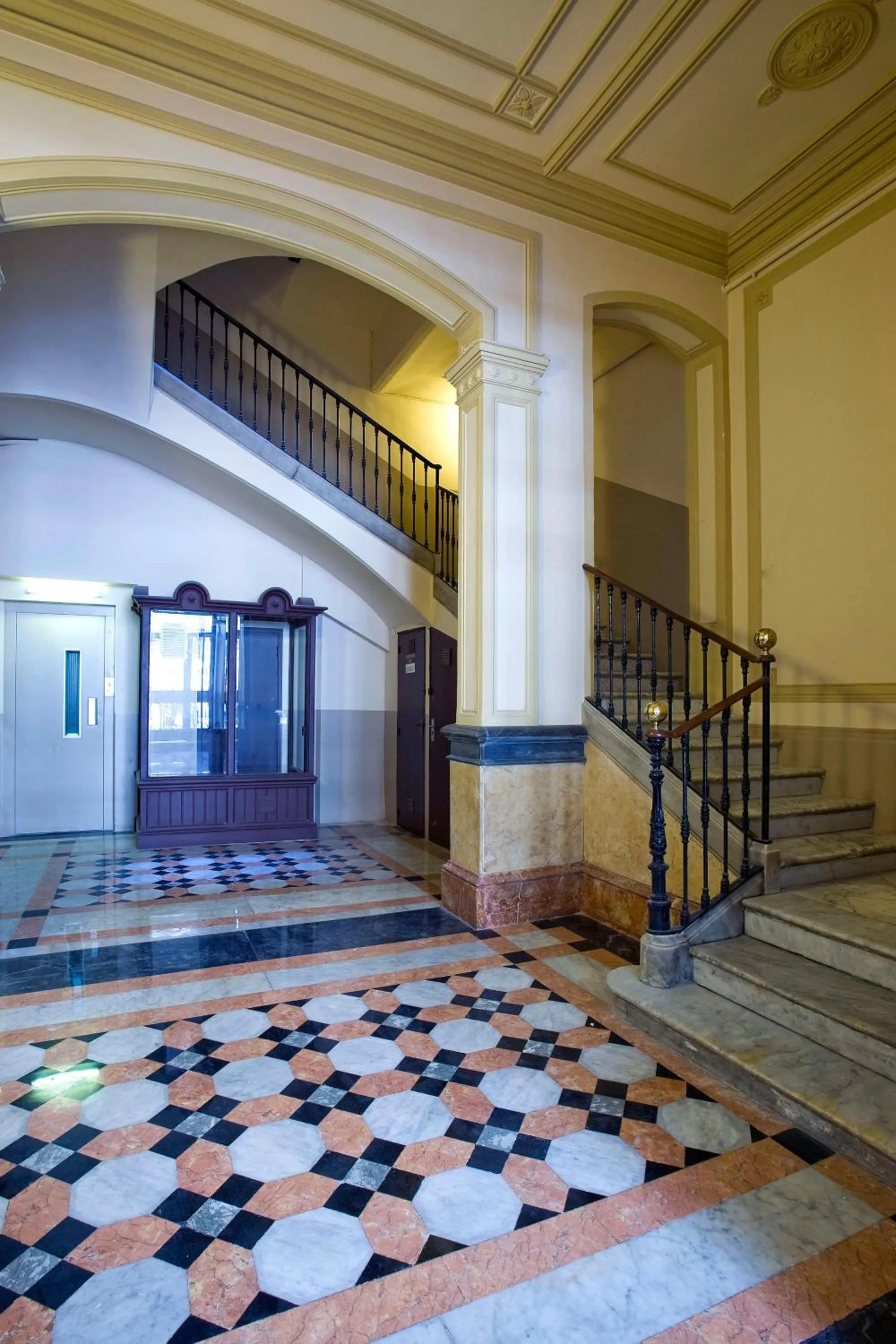 Facade/entrance in Violeta Boutique