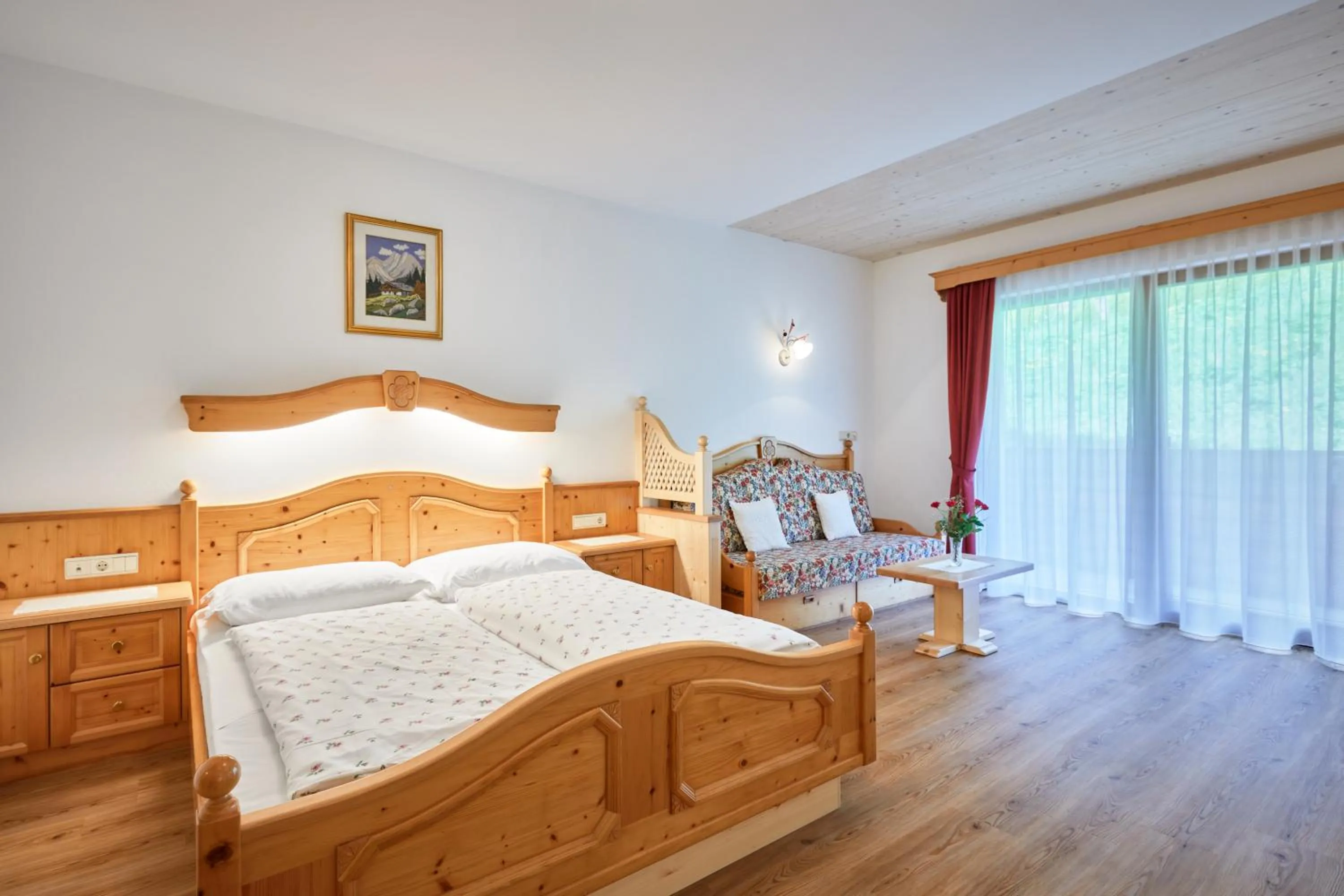 Bedroom, Bed in Alpenhotel Schönwald Superior