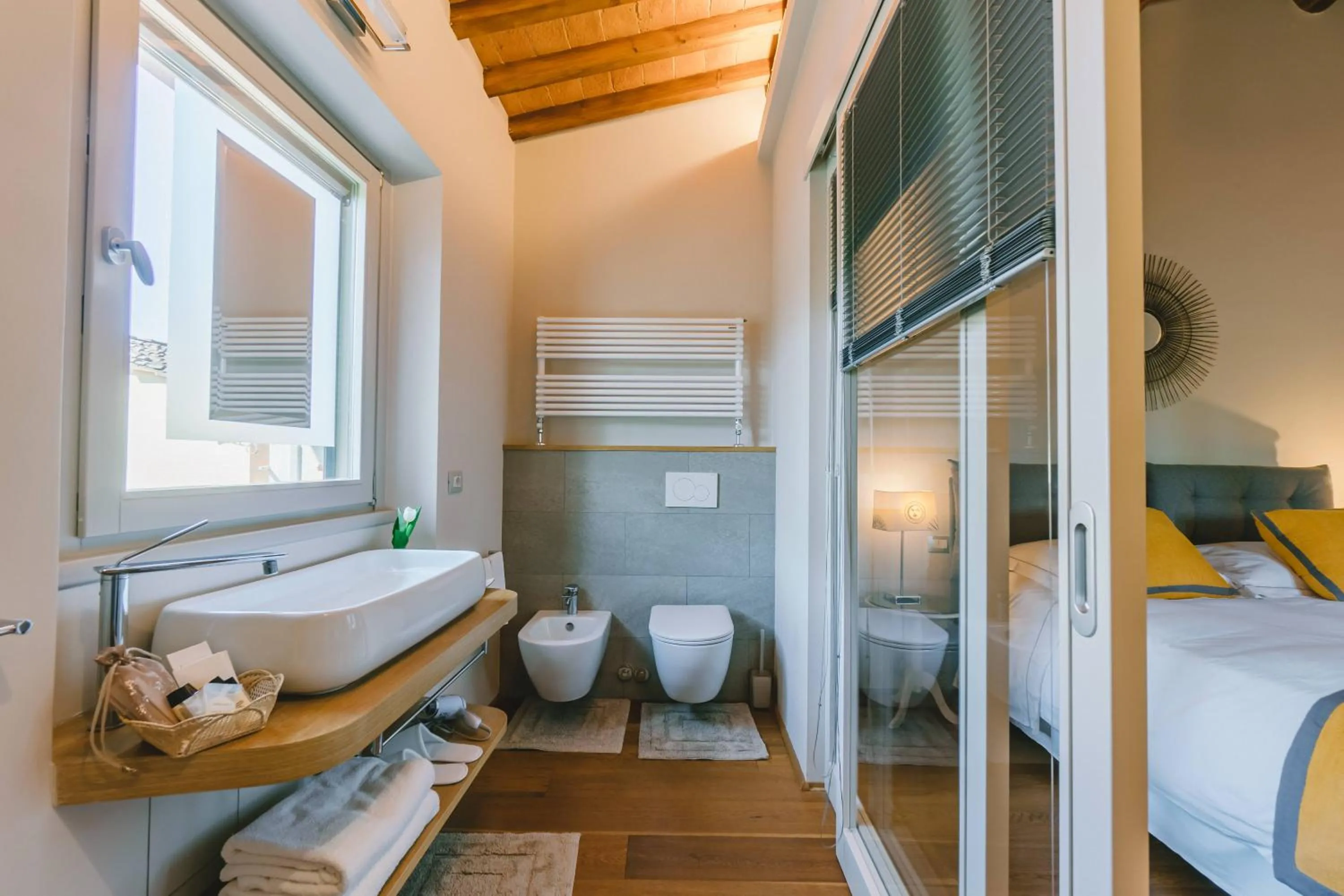 Bed in Duchess Boutique de Charme