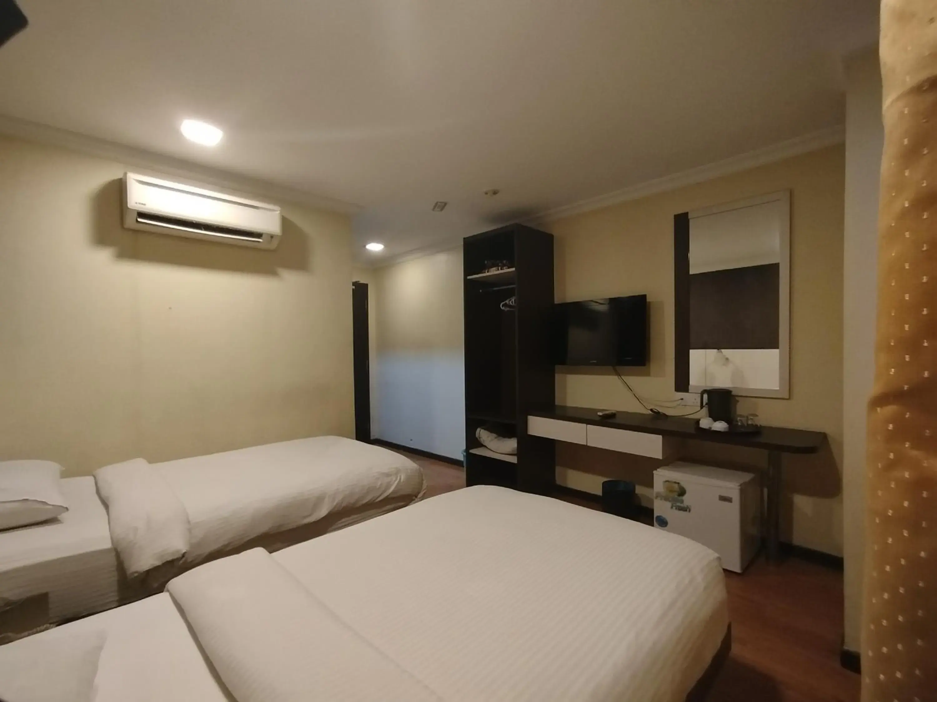 Standard Twin Room in Hotel De Grand Orchard Standard Twin Room in Hotel De Grand Orchard