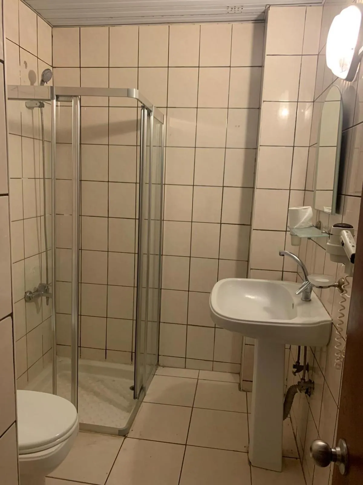 Bathroom in More Hotel