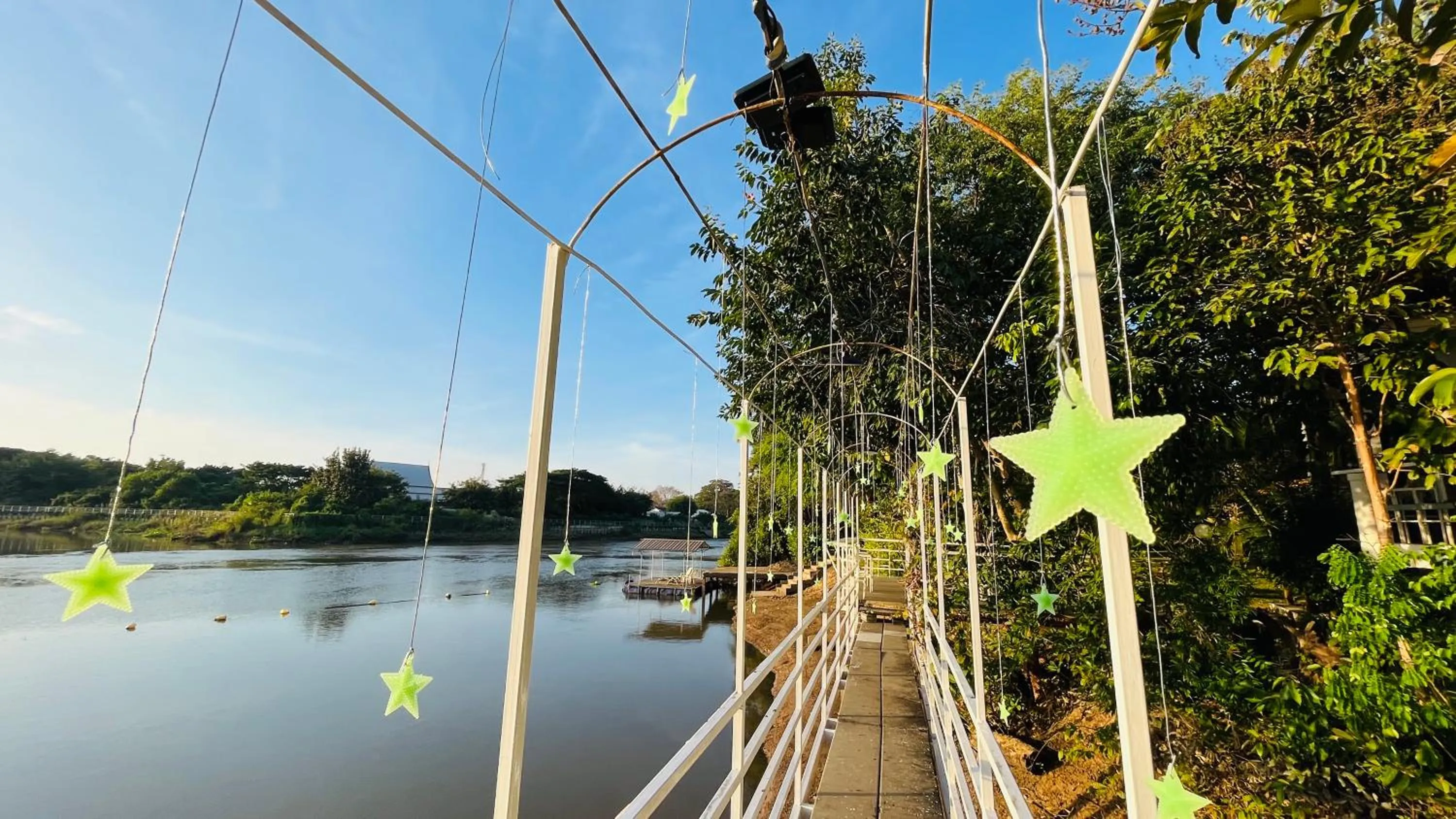 Moon River Resort Phimai