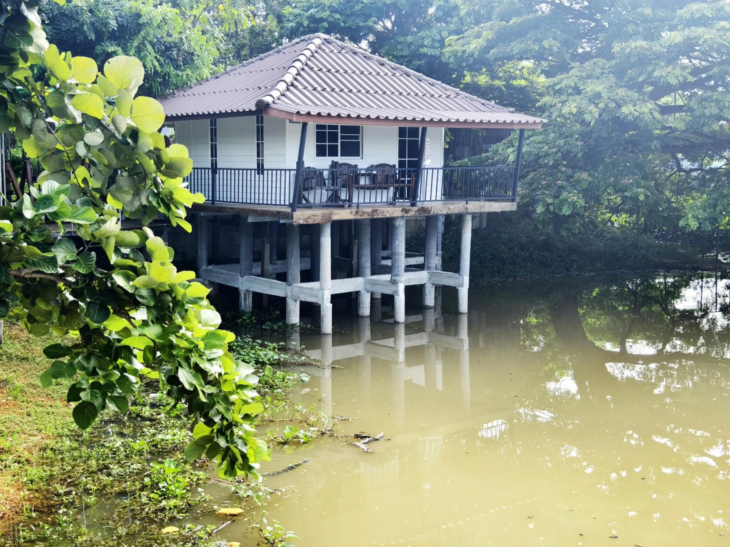 Moon River Resort Phimai