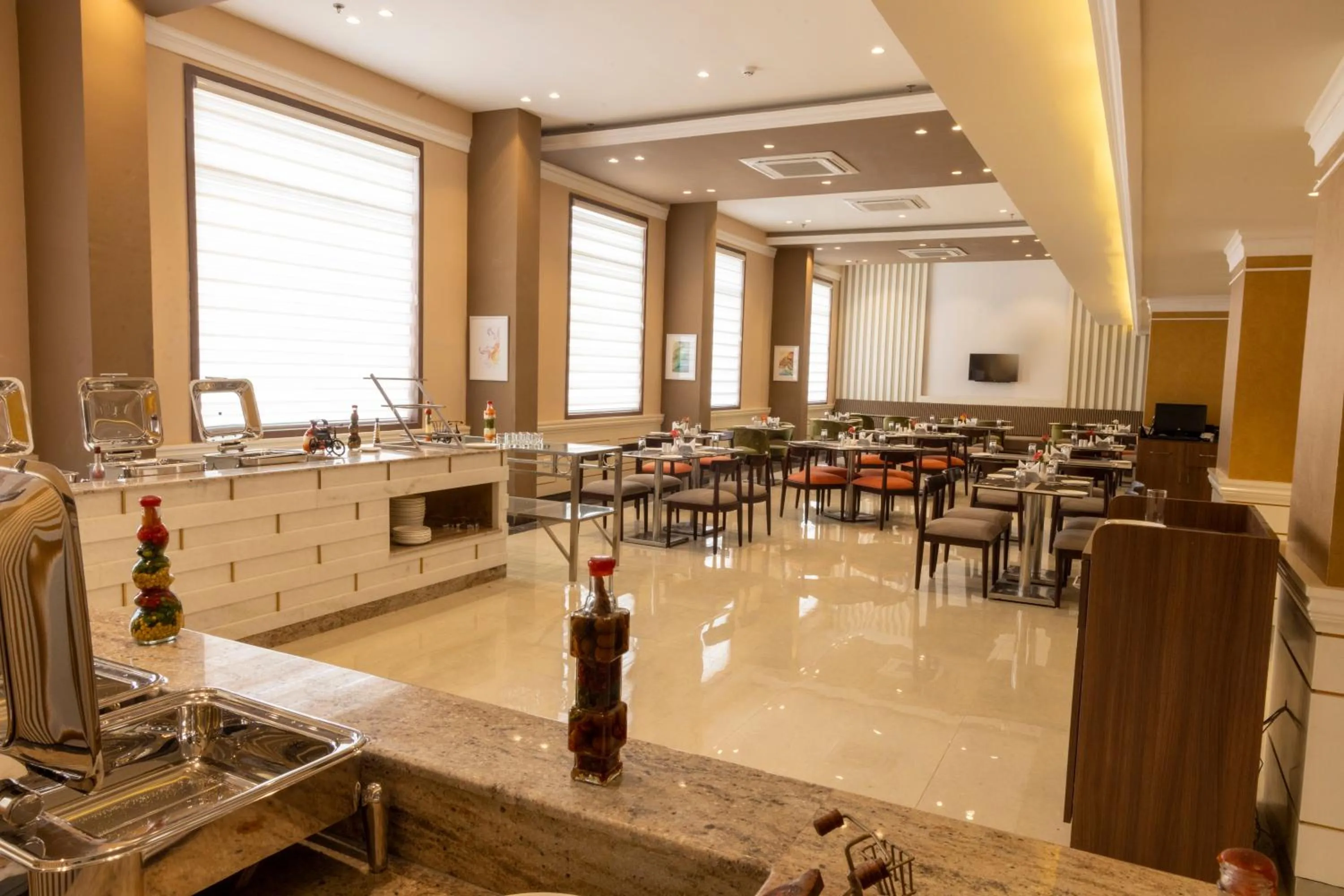 Restaurant/places to eat in Starlit Suites Tirupati