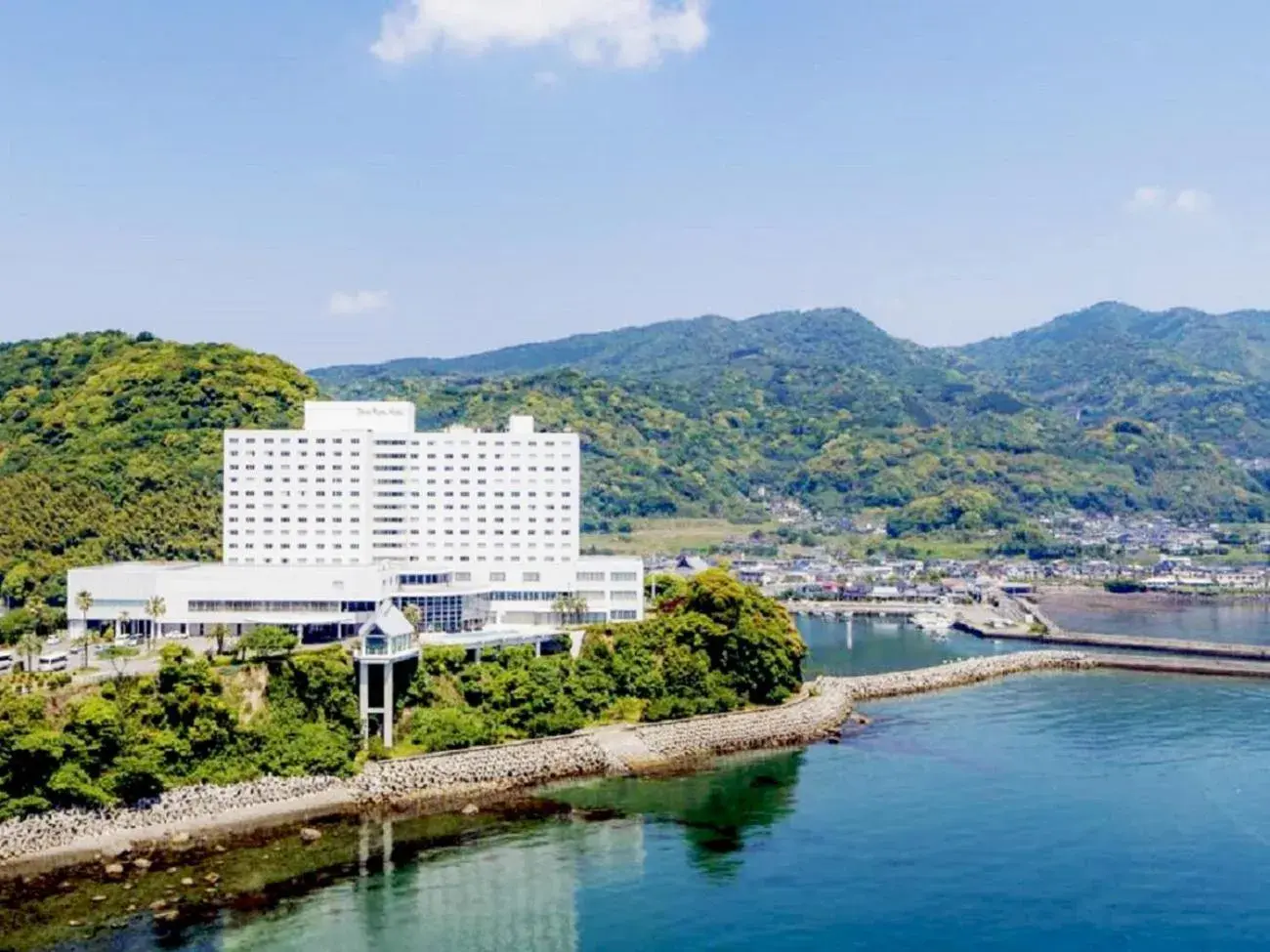 Facade/entrance, Bird's-eye View in Beppuwan Royal Hotel Facade/entrance, Bird's-eye View in Beppuwan Royal Hotel