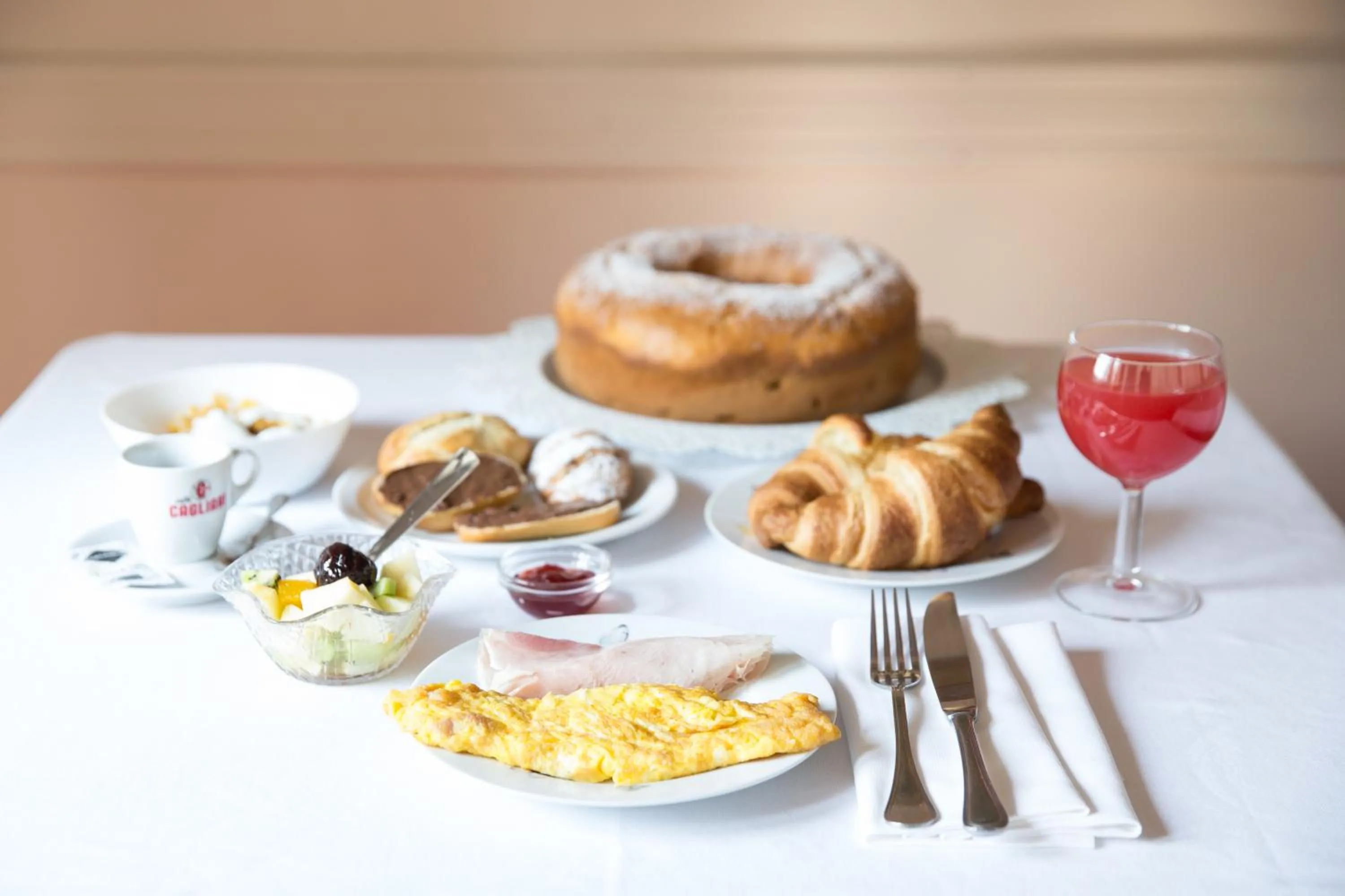 Buffet breakfast in Hotel Gloria