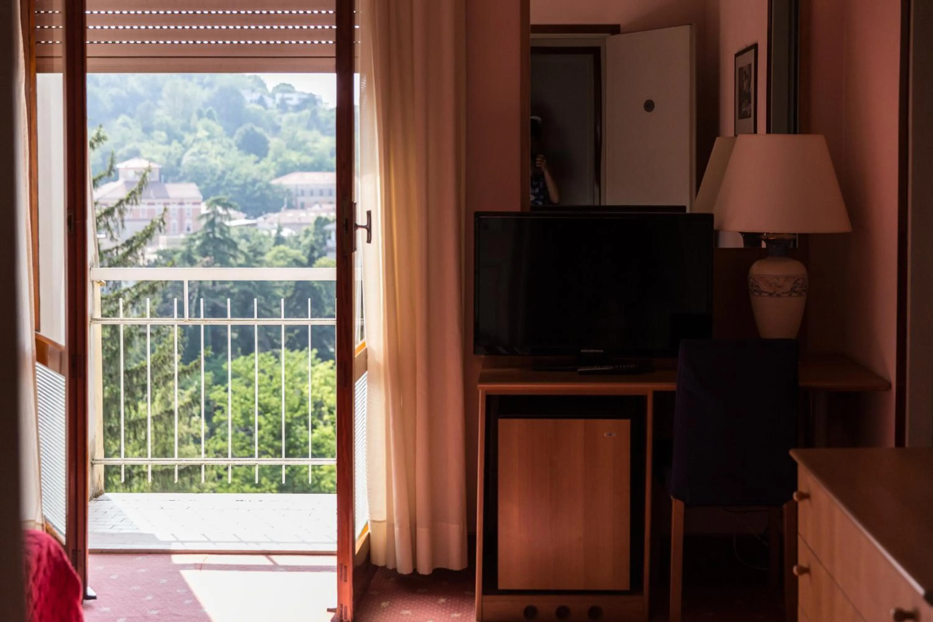 Photo of the whole room in Hotel Gloria