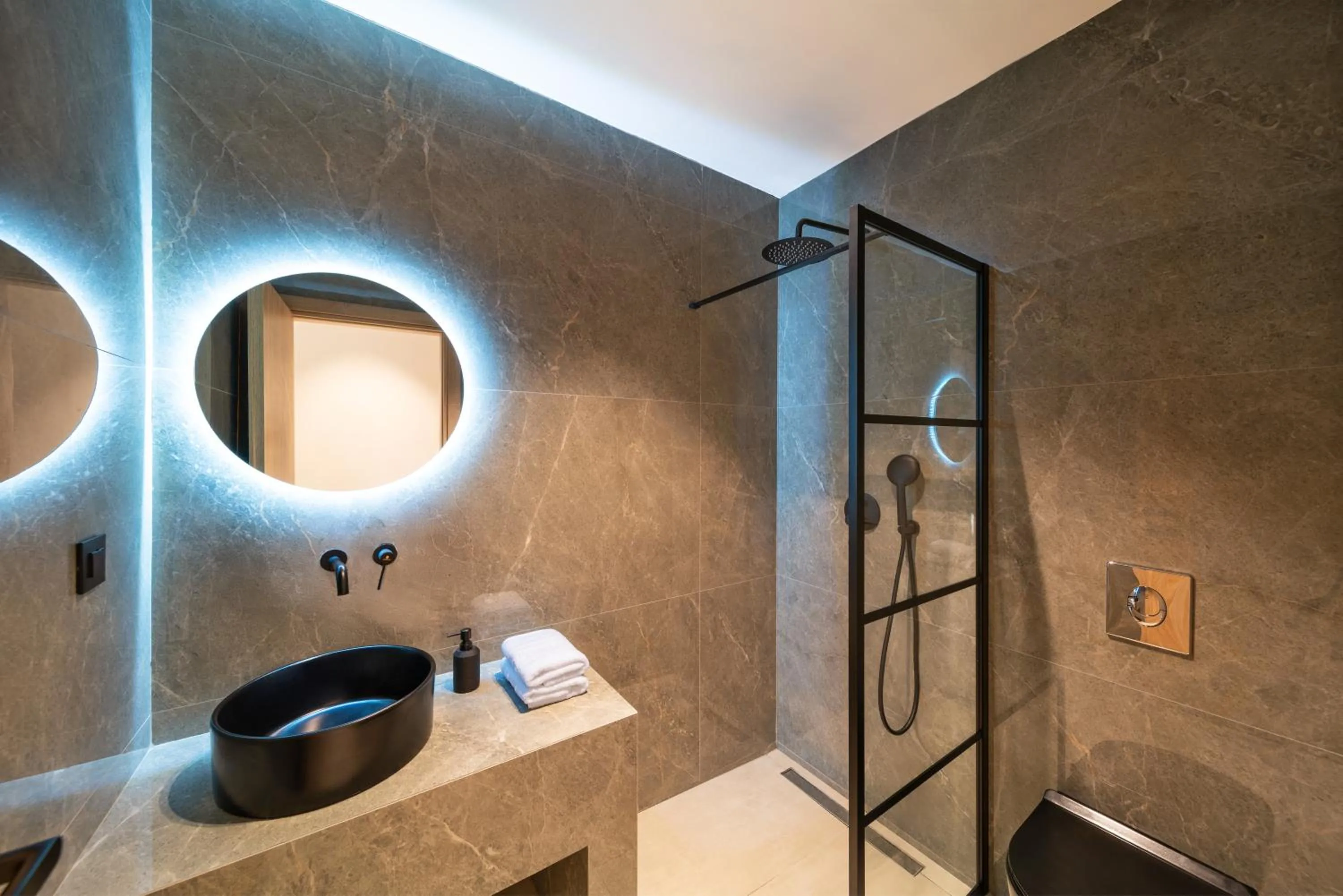 Bathroom in Hippocampus Boutique Hotel