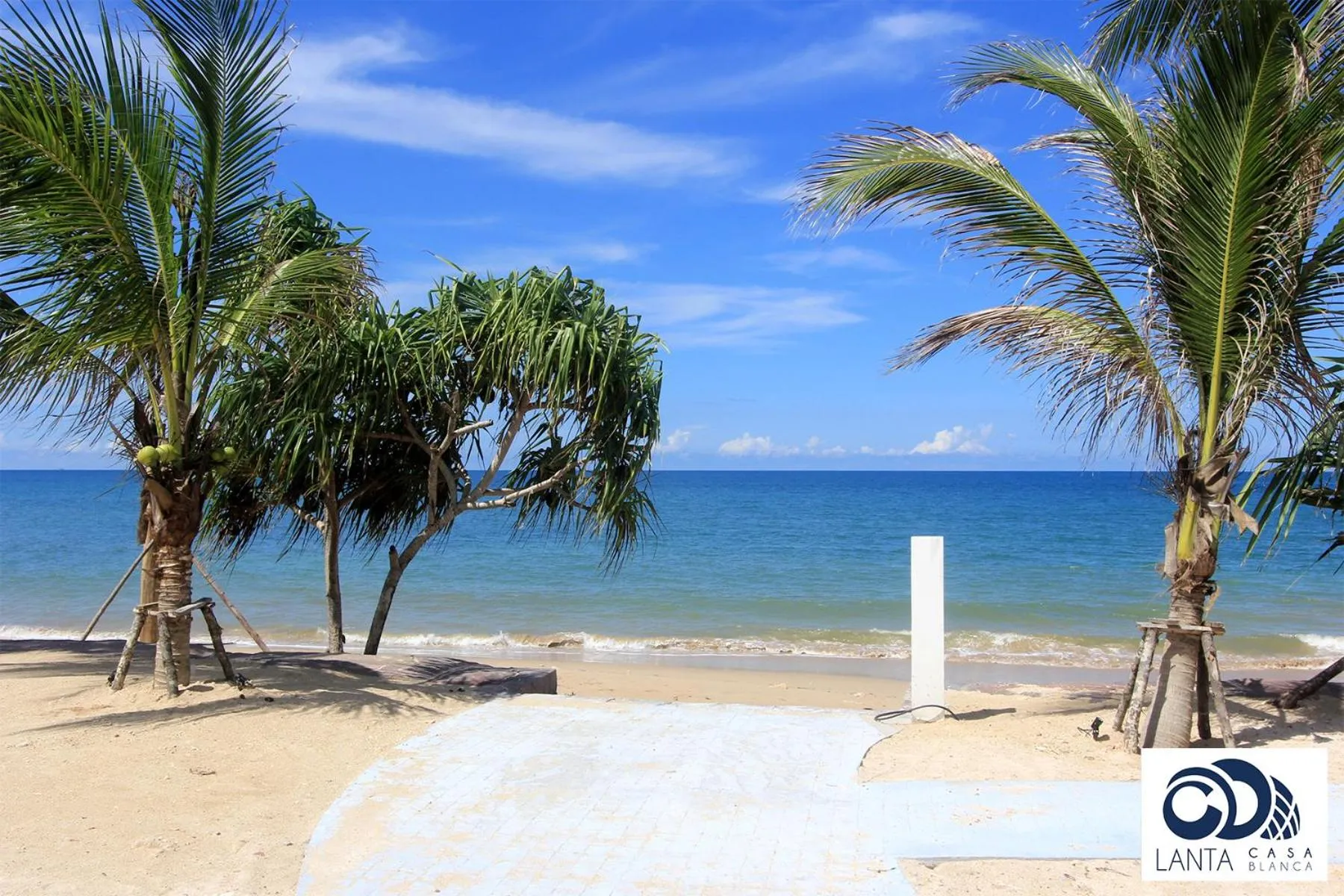 Beach in Lanta Casa Blanca
