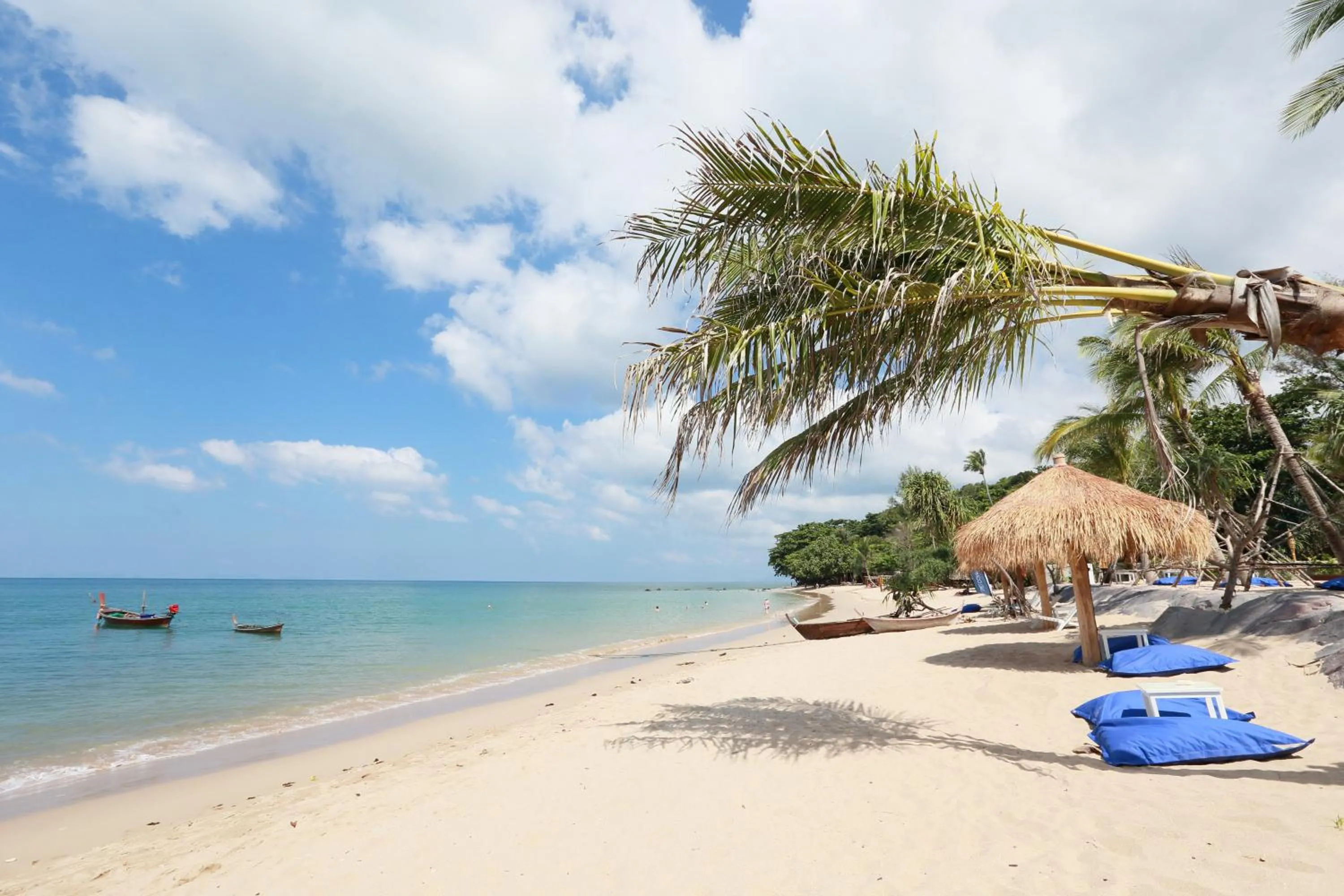 Beach in Lanta Casa Blanca