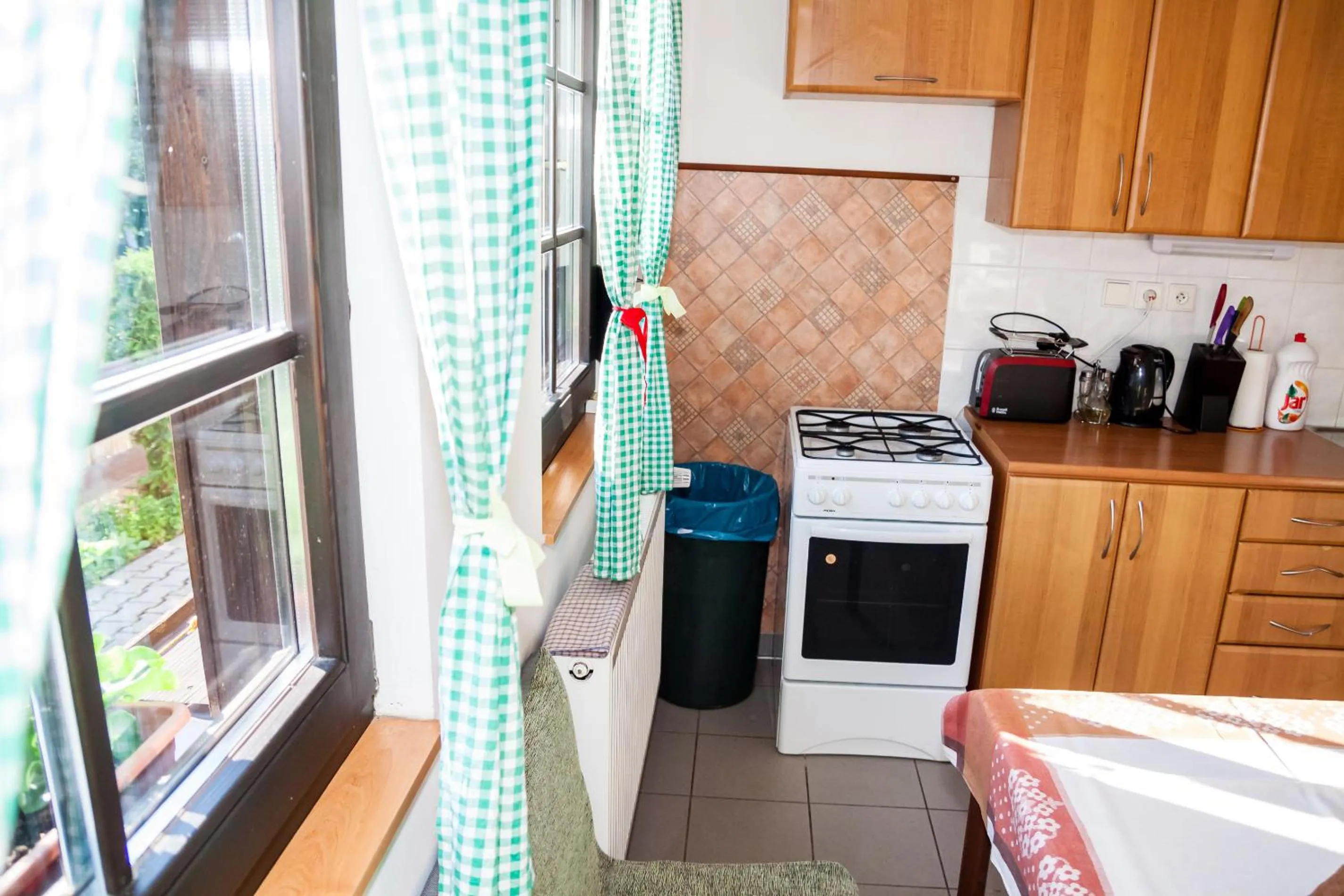 Communal kitchen in Turisticka ubytovna Cakle