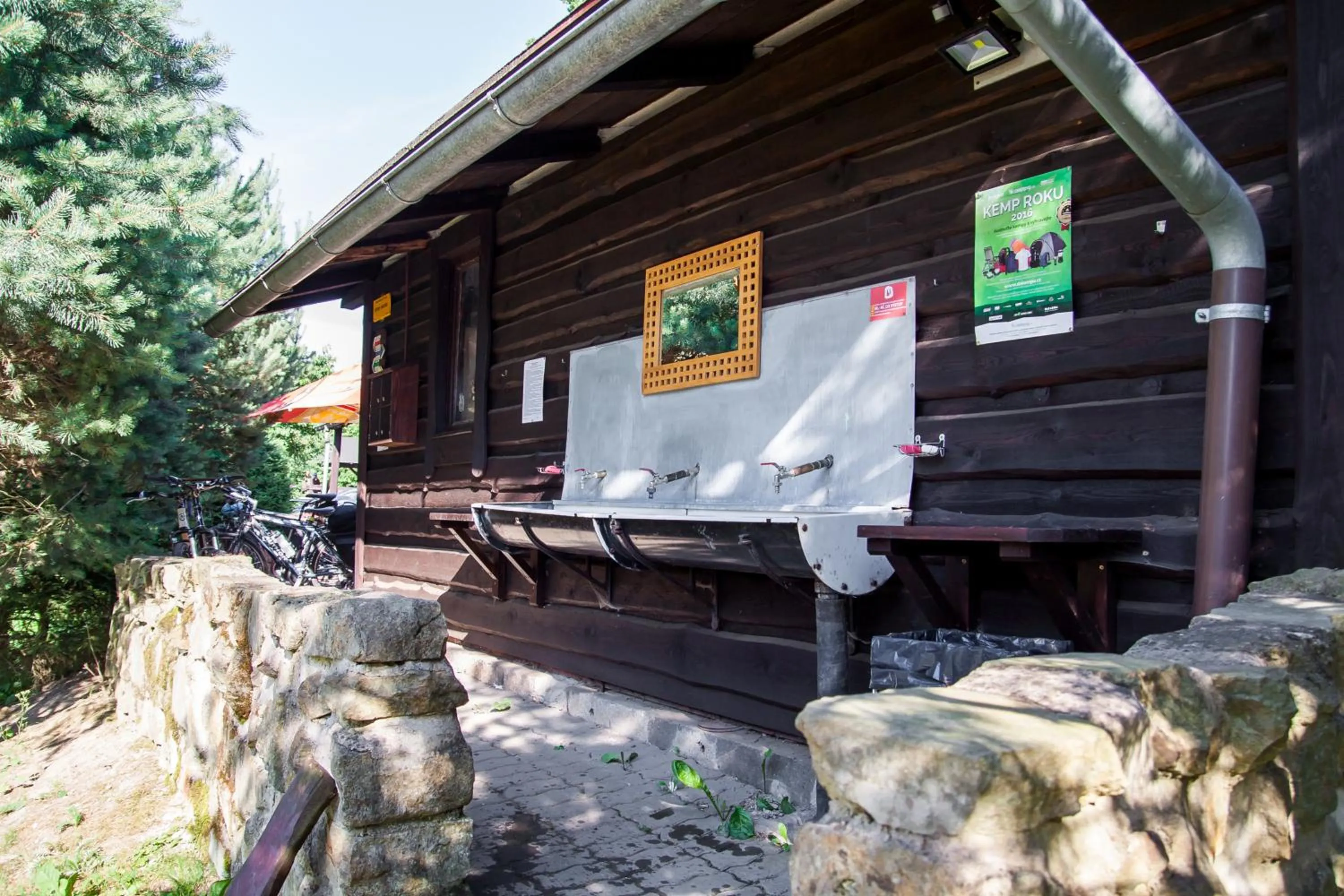 Area and facilities in Turisticka ubytovna Cakle