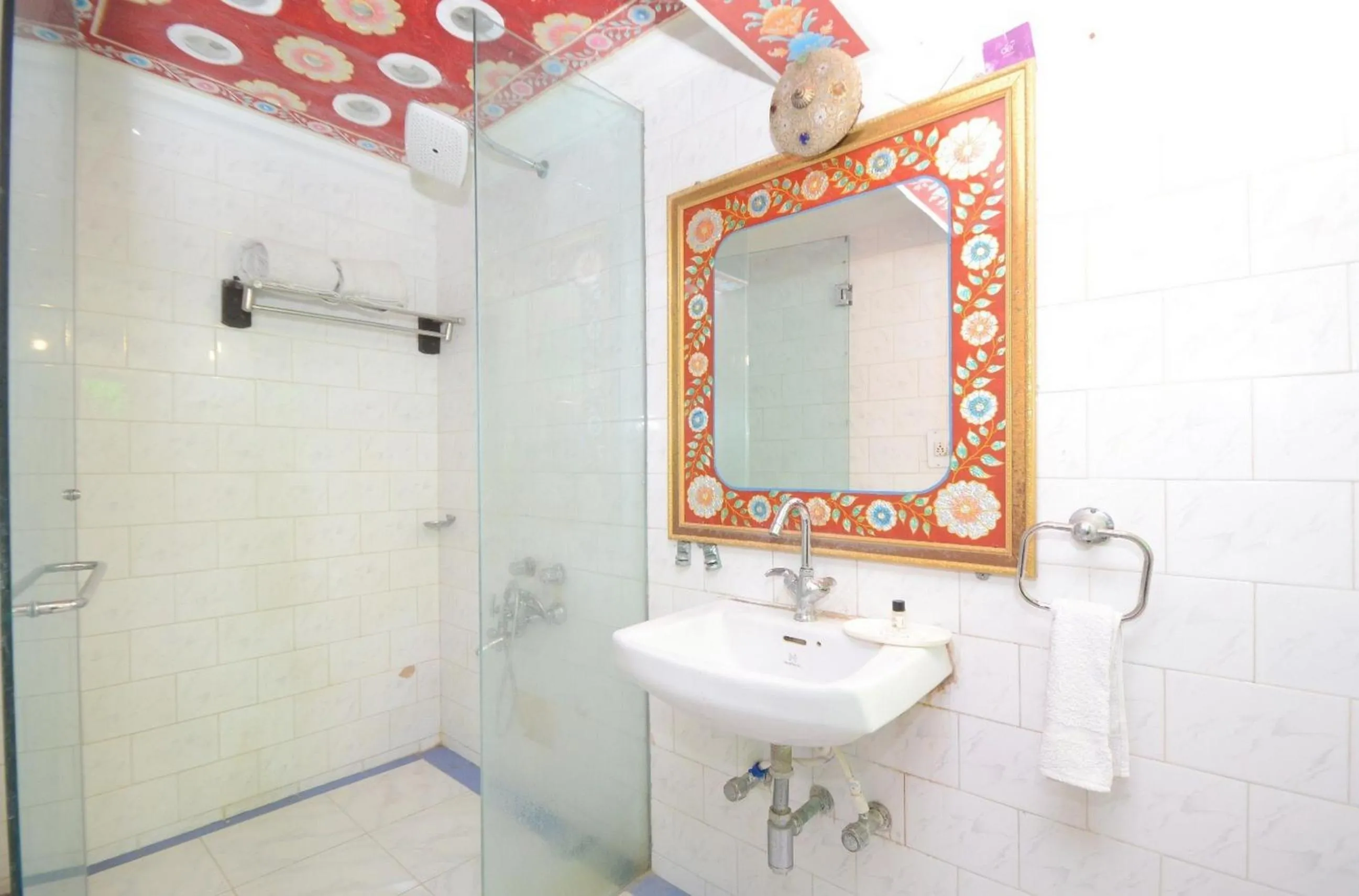 Bathroom in Hotel Heritage Mandawa