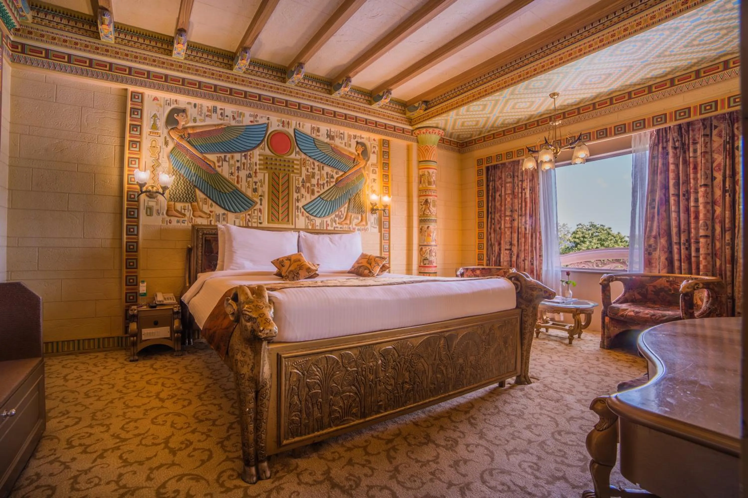 Bed in Ramoji Film City- Sitara Luxury Hotel