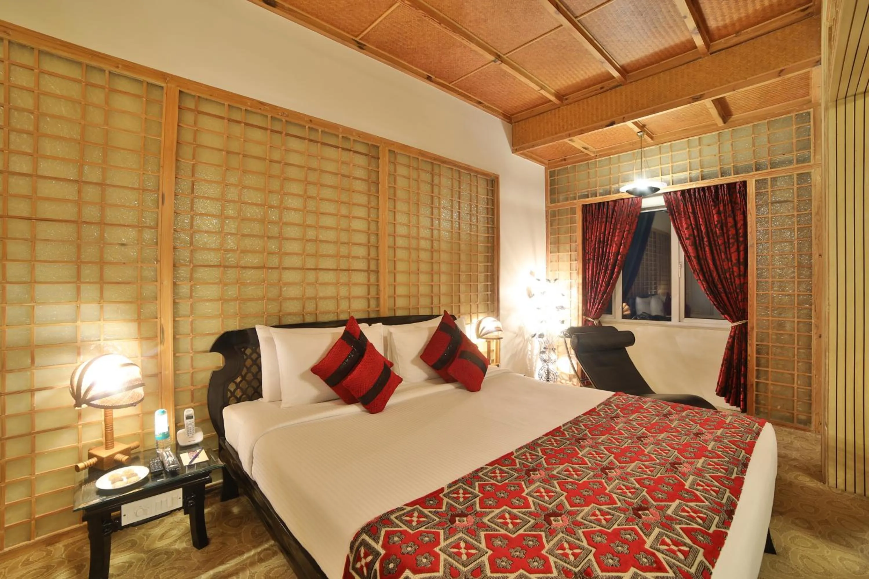 Bed in Ramoji Film City- Sitara Luxury Hotel