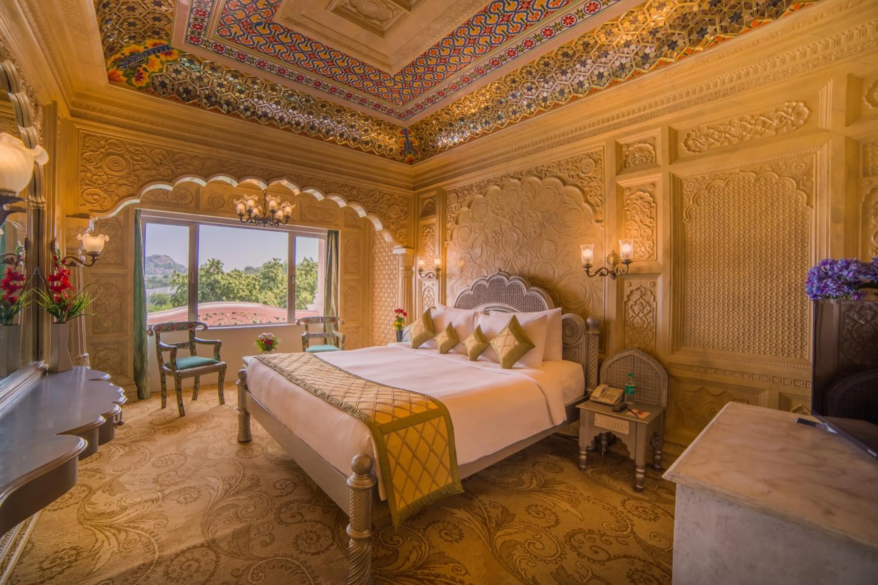 Bed in Ramoji Film City- Sitara Luxury Hotel