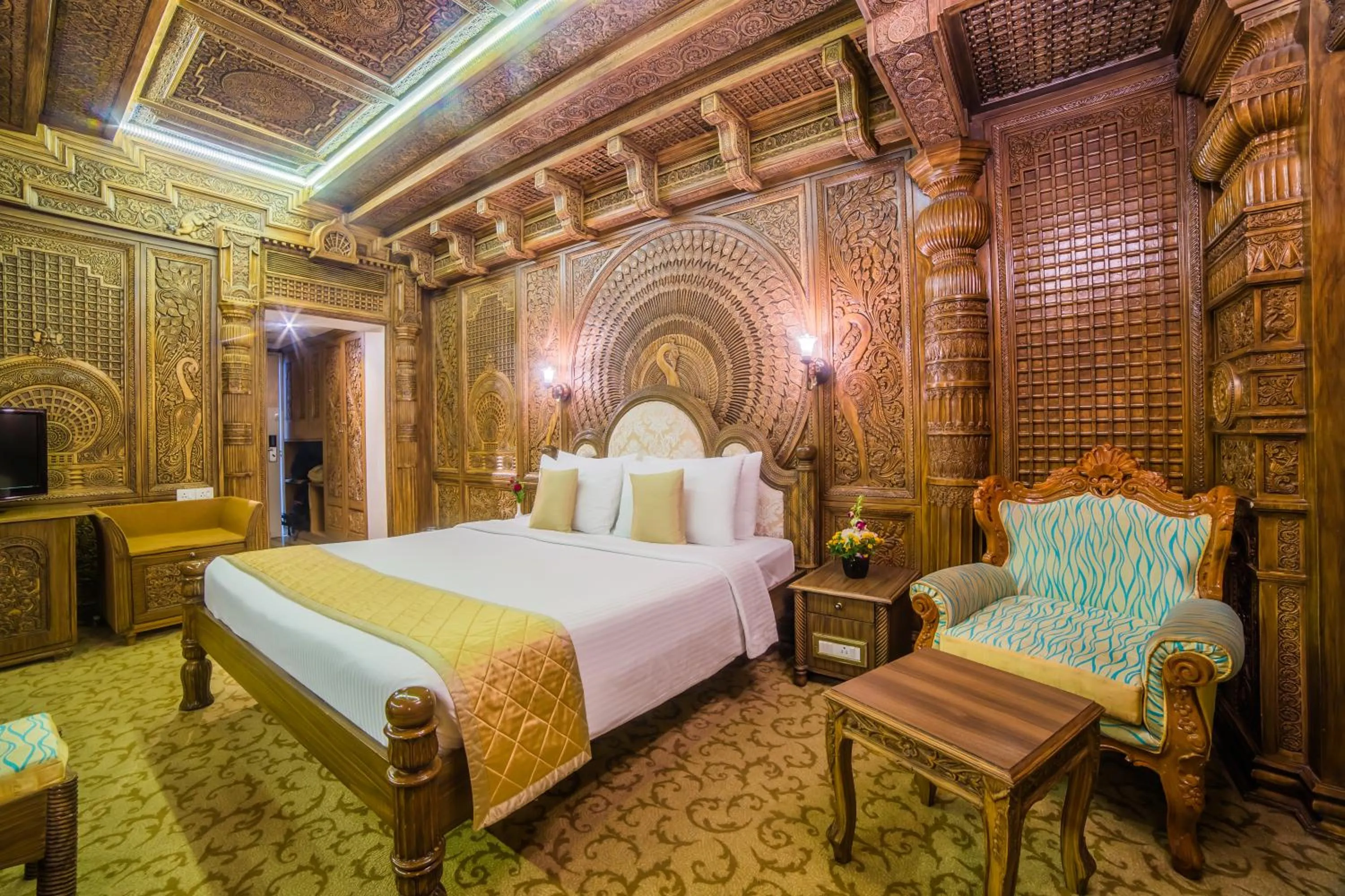 Bed in Ramoji Film City- Sitara Luxury Hotel