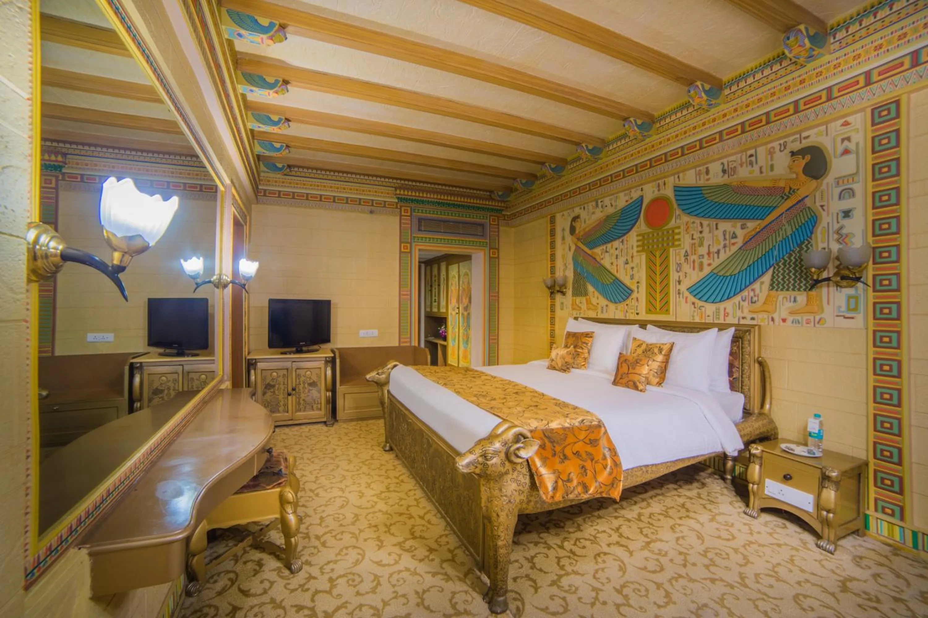Bed in Ramoji Film City- Sitara Luxury Hotel