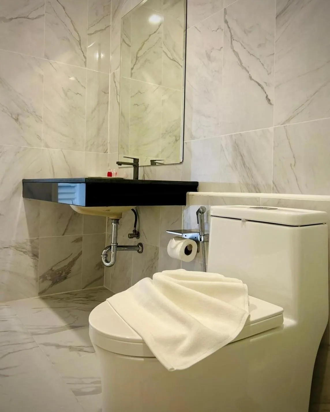 Toilet in IP Plus Pool Villa Pattaya