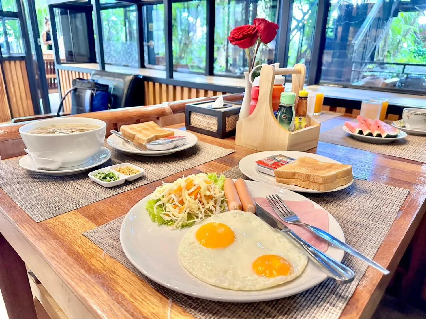 Restaurant/places to eat in IP Plus Pool Villa Pattaya