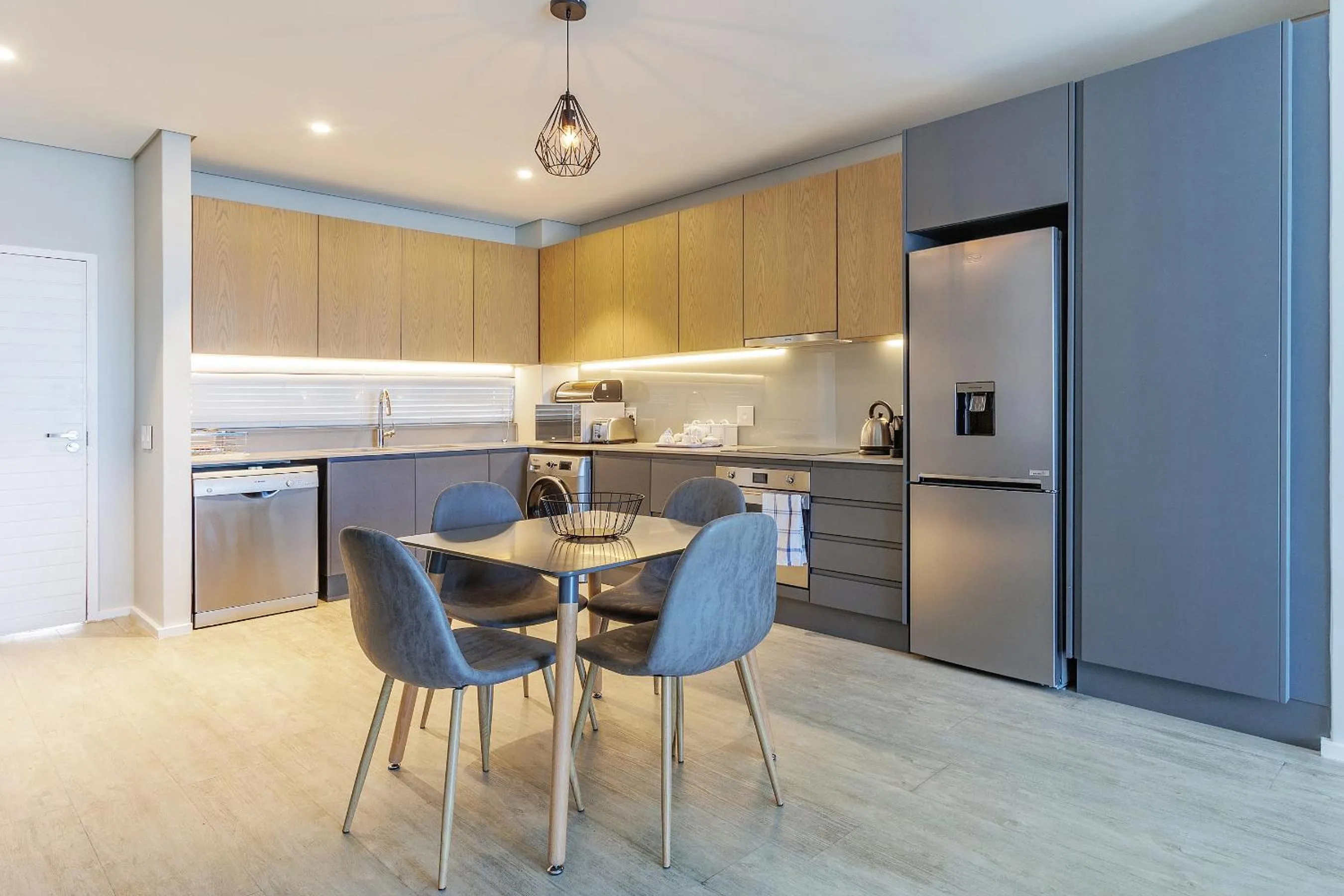 Axis Luxury Apartments by Century City Hotels