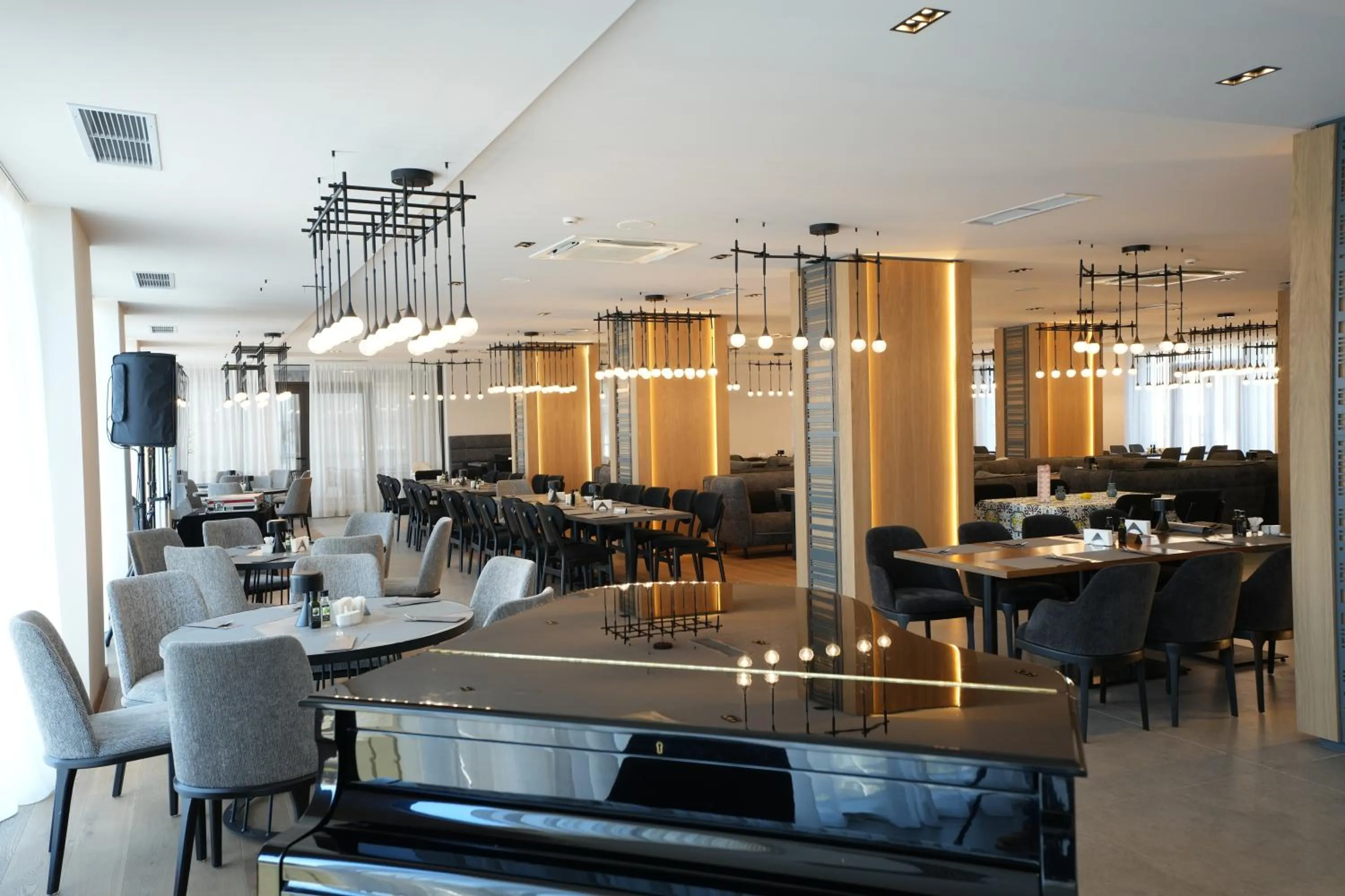 Restaurant/places to eat in Kamengrad Hotel & SPA