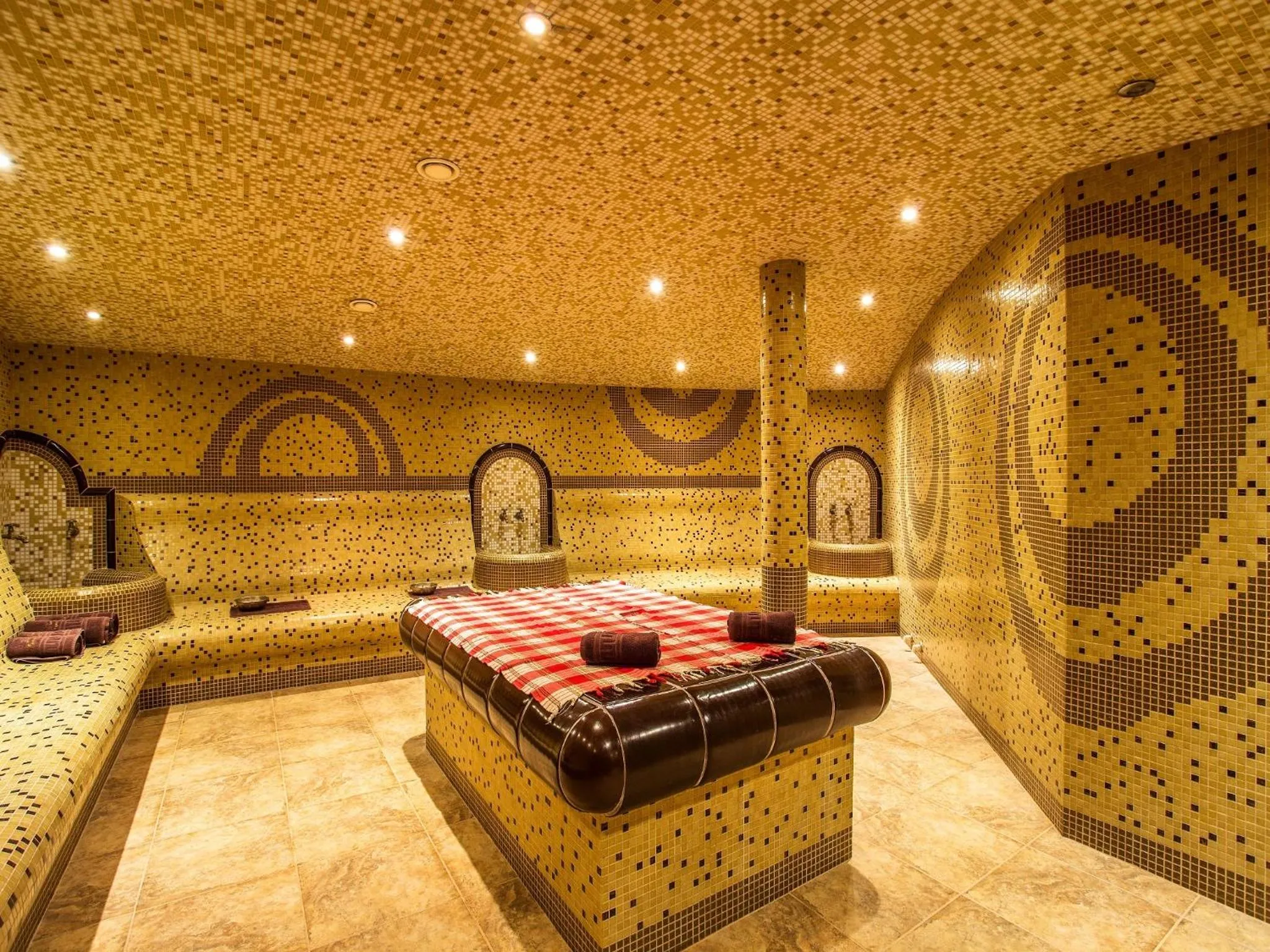 Massage in Kamengrad Hotel & SPA