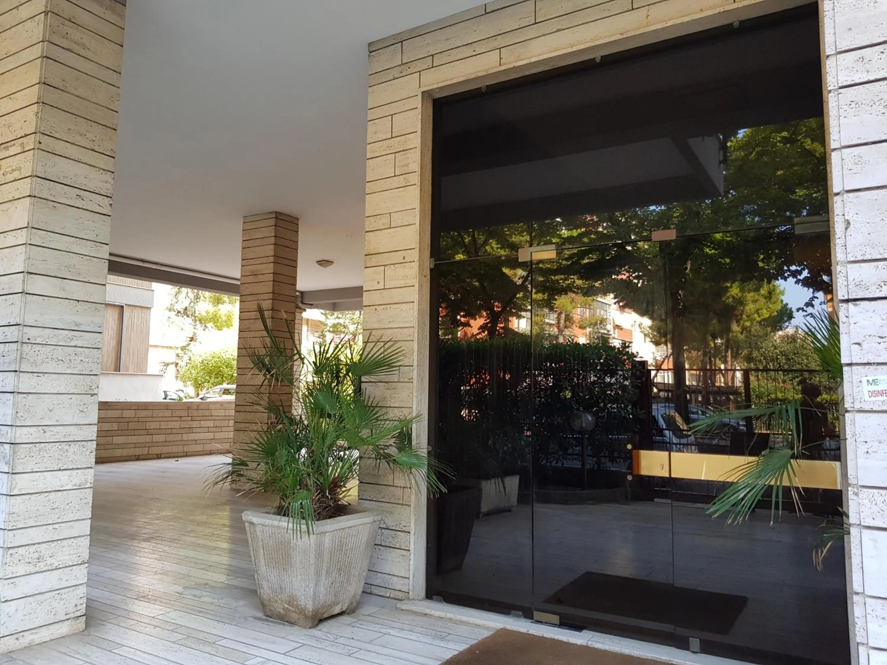 Facade/entrance in Tanzi Home