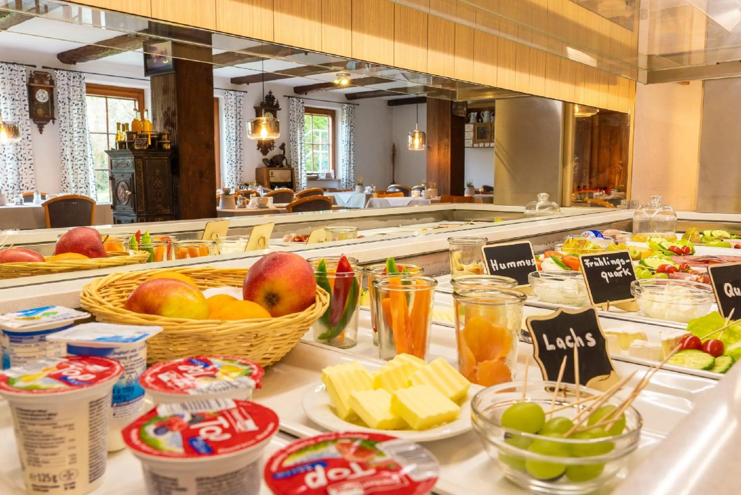 Buffet breakfast in Gästehaus Kaltenbach