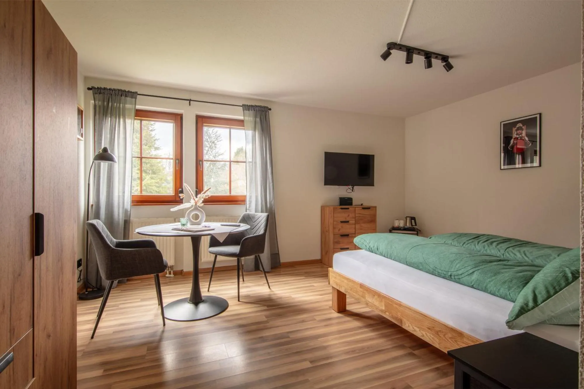 Photo of the whole room, Bed in Gästehaus Kaltenbach